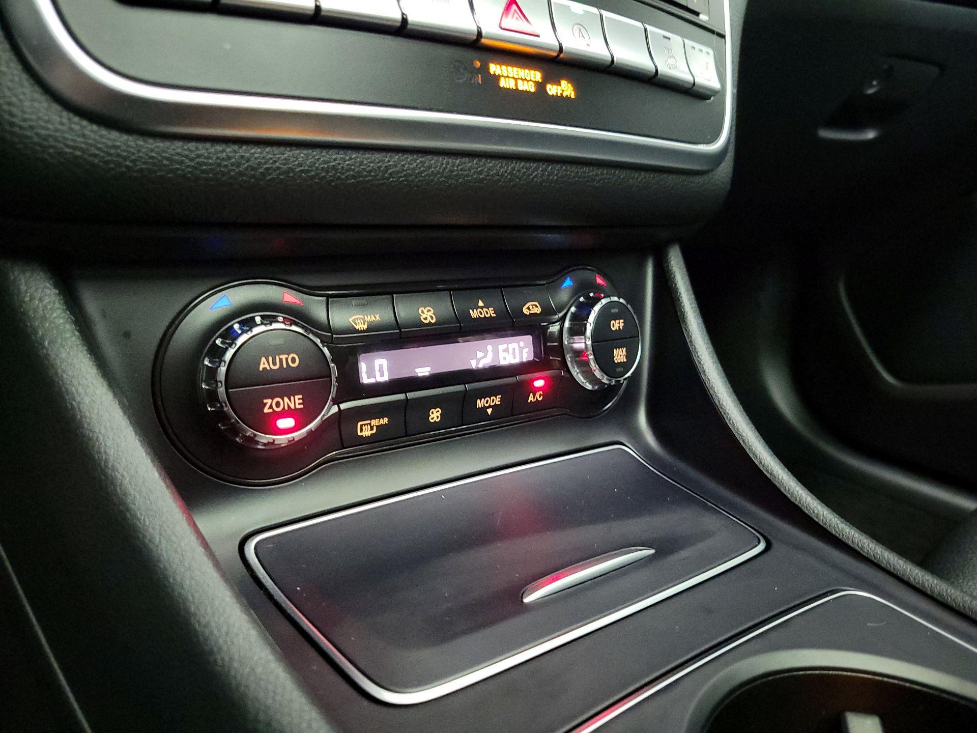 Thumbnail: 2019 Mercedes-Benz GLA - 17