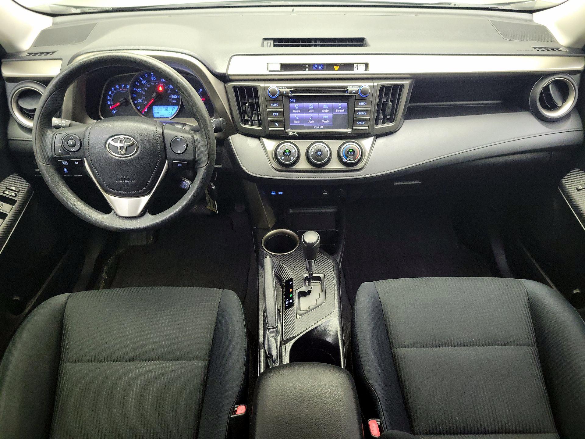 Thumbnail: 2015 Toyota RAV4 - 9