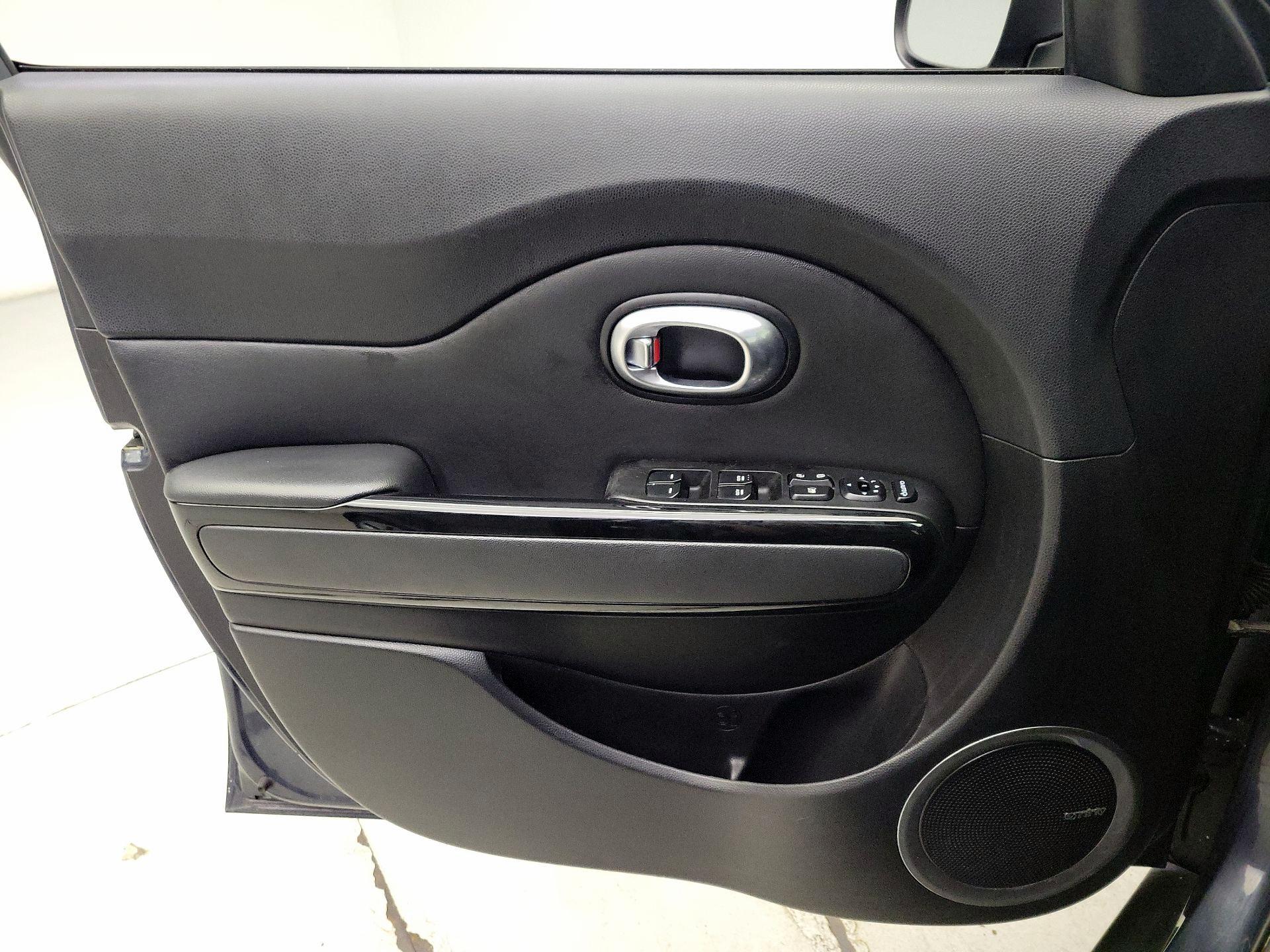 Thumbnail: 2014 Kia Soul - 12