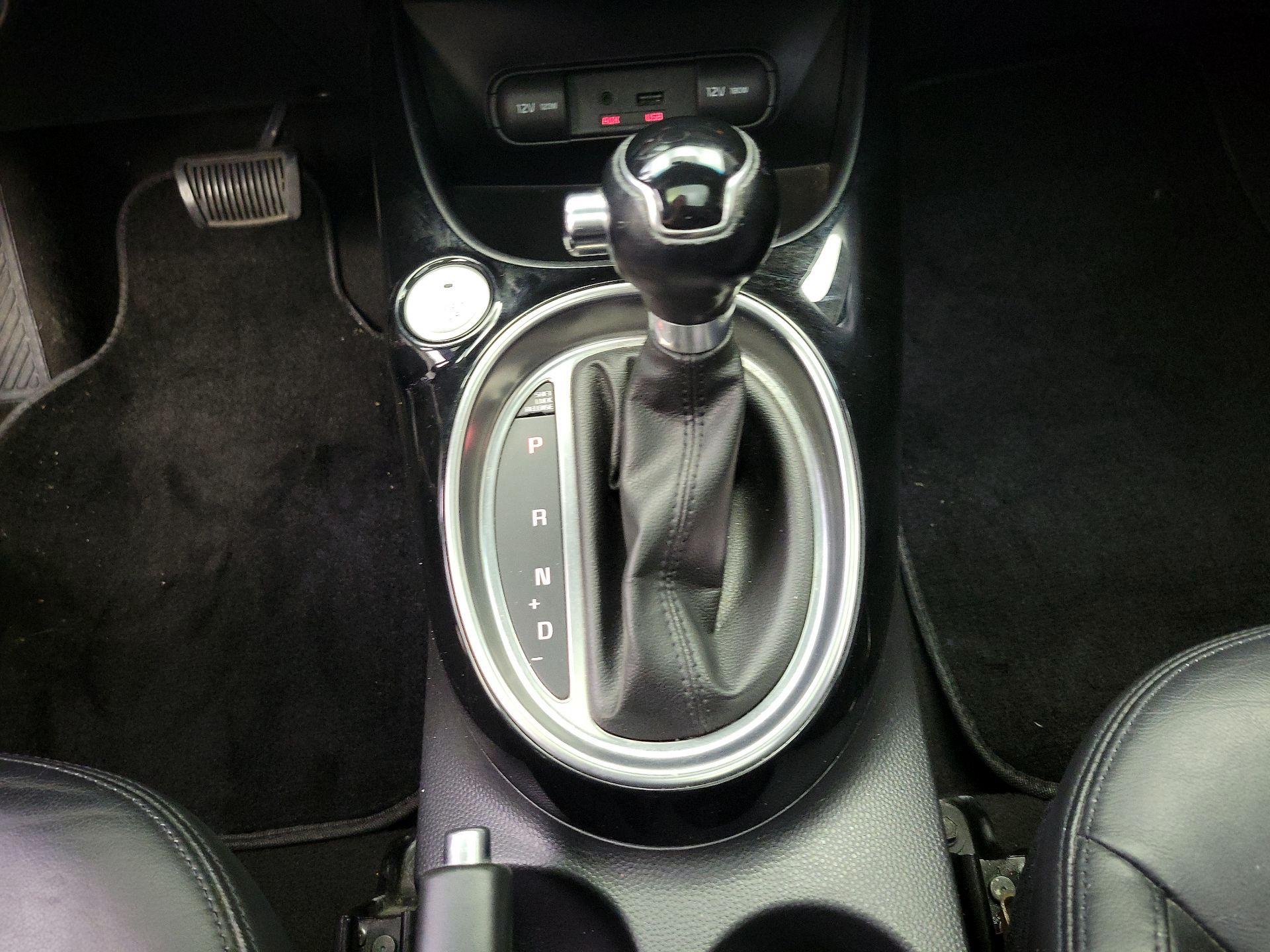 Thumbnail: 2014 Kia Soul - 18