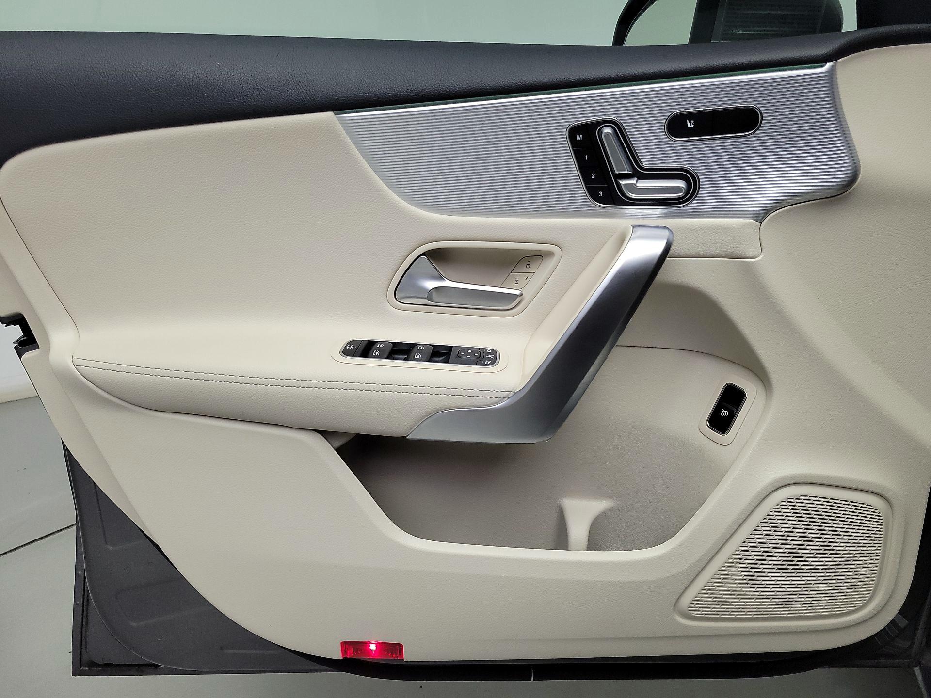 Thumbnail: 2022 Mercedes-Benz A-Class - 12