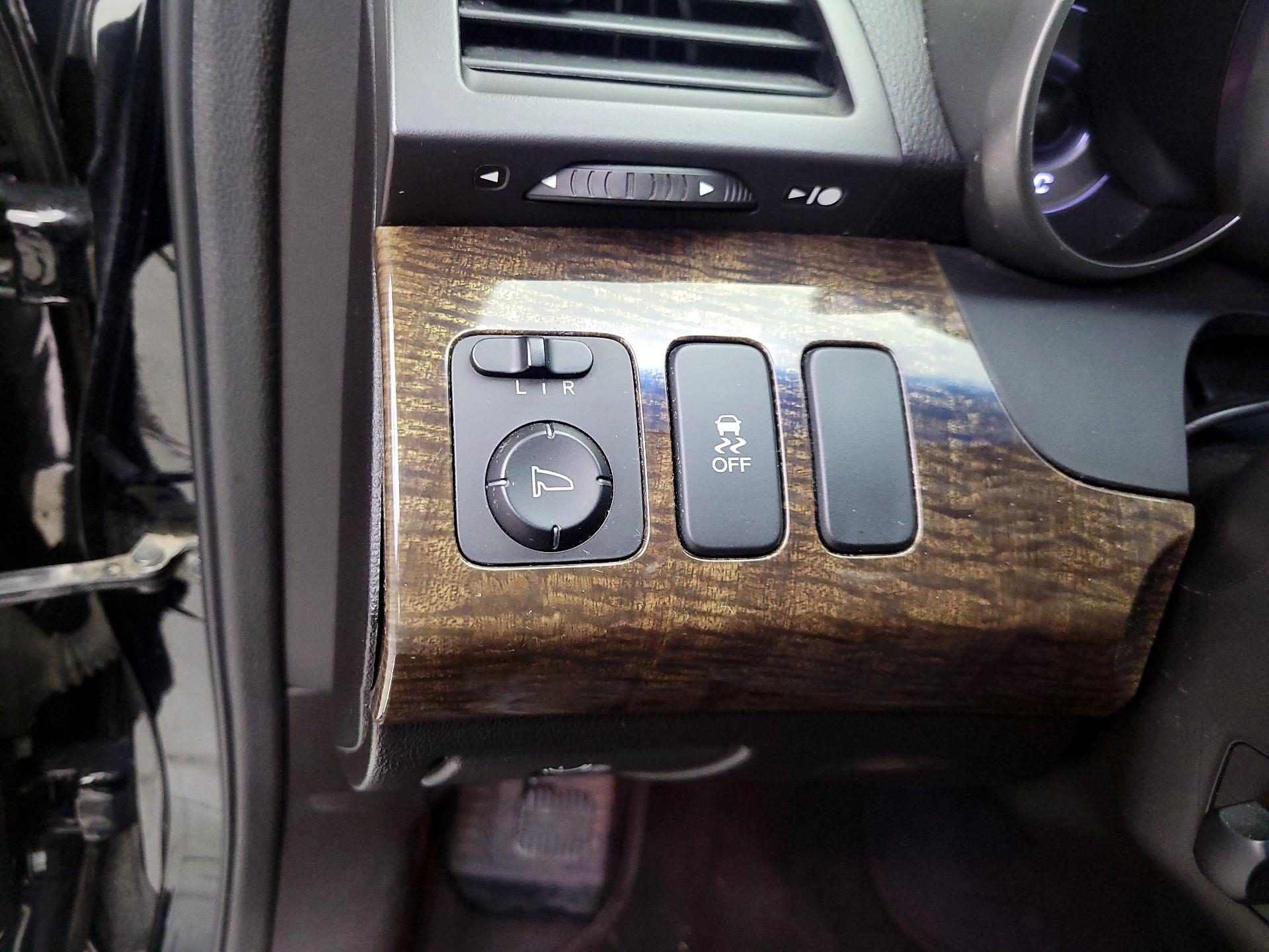 Thumbnail: 2013 Acura MDX - 13