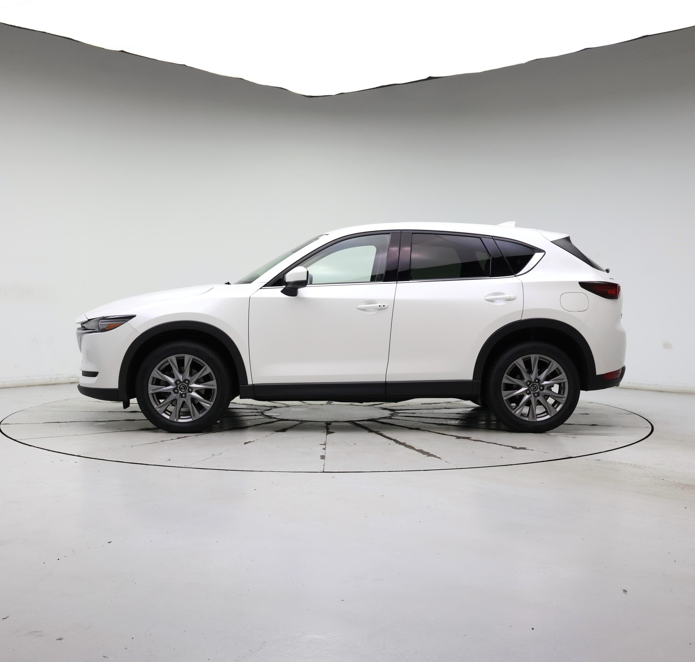 Thumbnail: 2020 Mazda CX-5 - 3