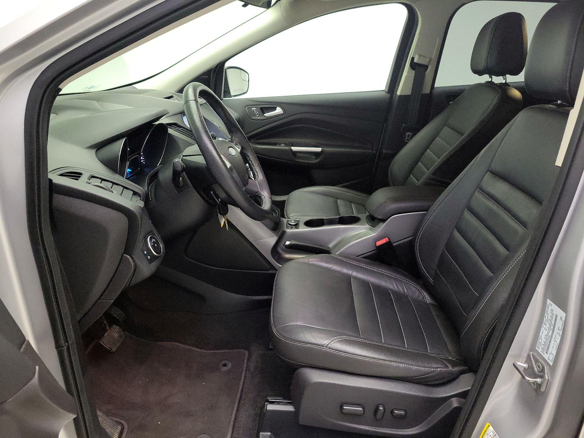 Thumbnail: 2016 Ford Escape - 11