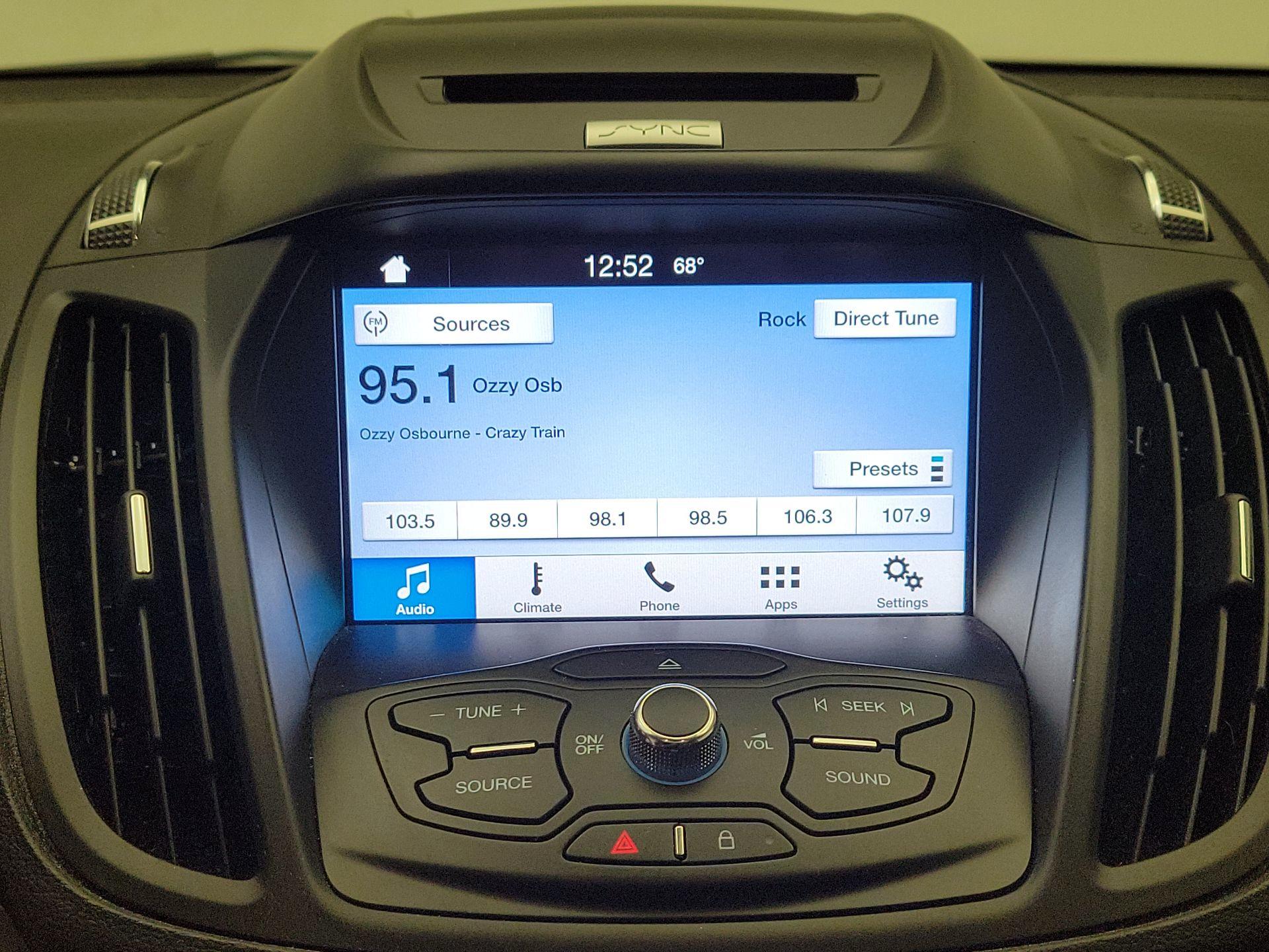 Thumbnail: 2016 Ford Escape - 15