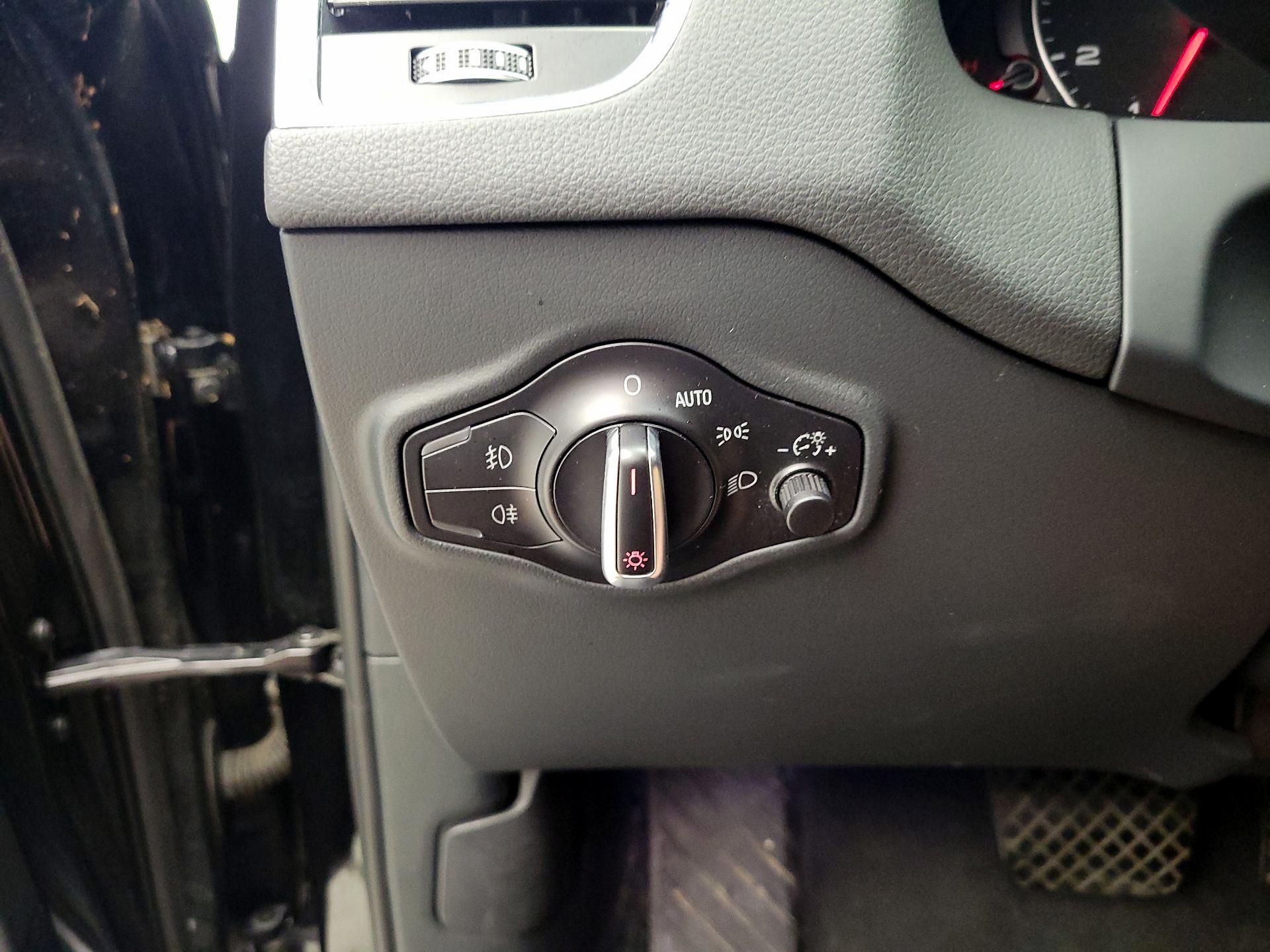 Thumbnail: 2016 Audi Q5 - 13