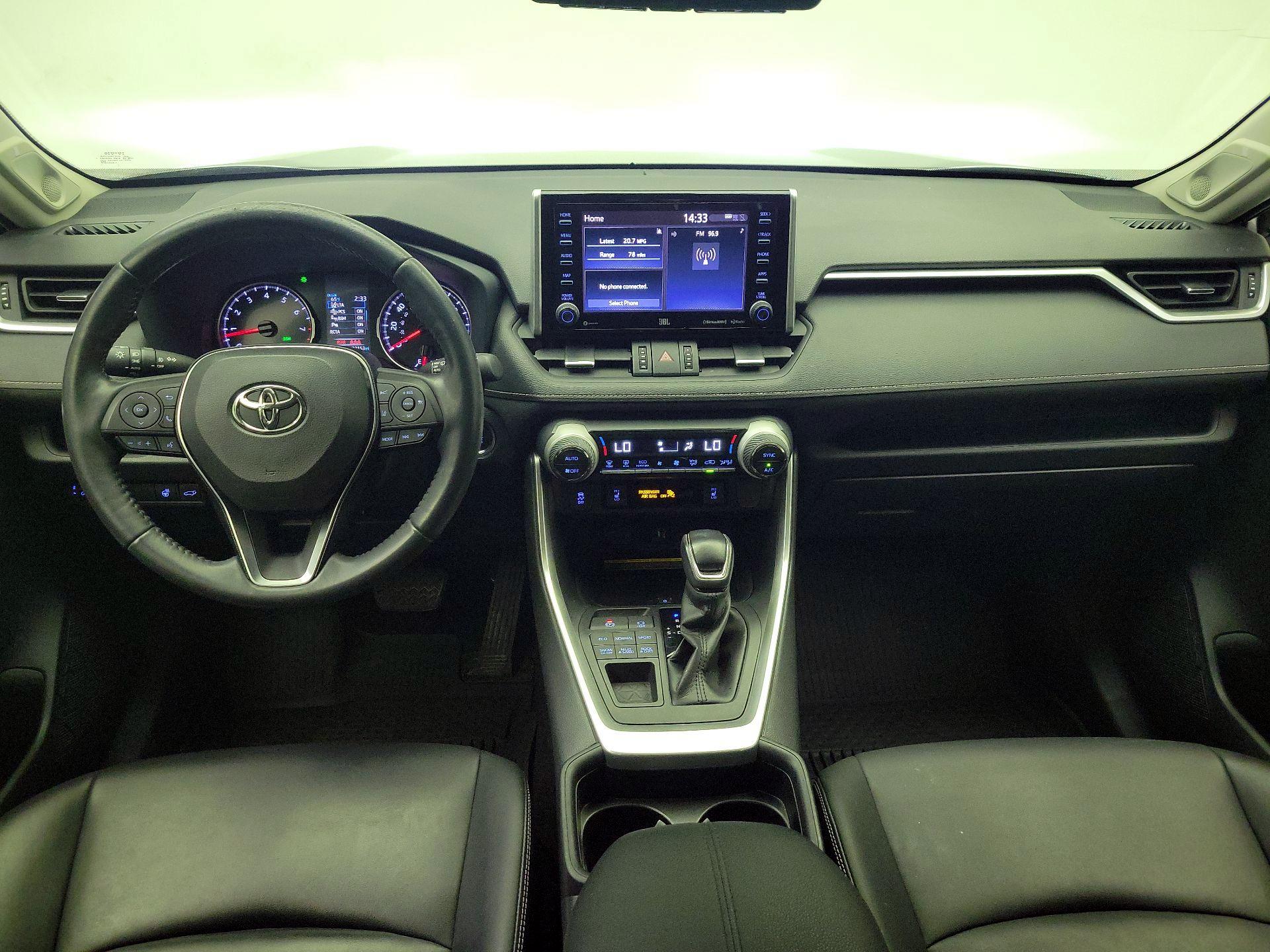 Thumbnail: 2019 Toyota RAV4 - 9