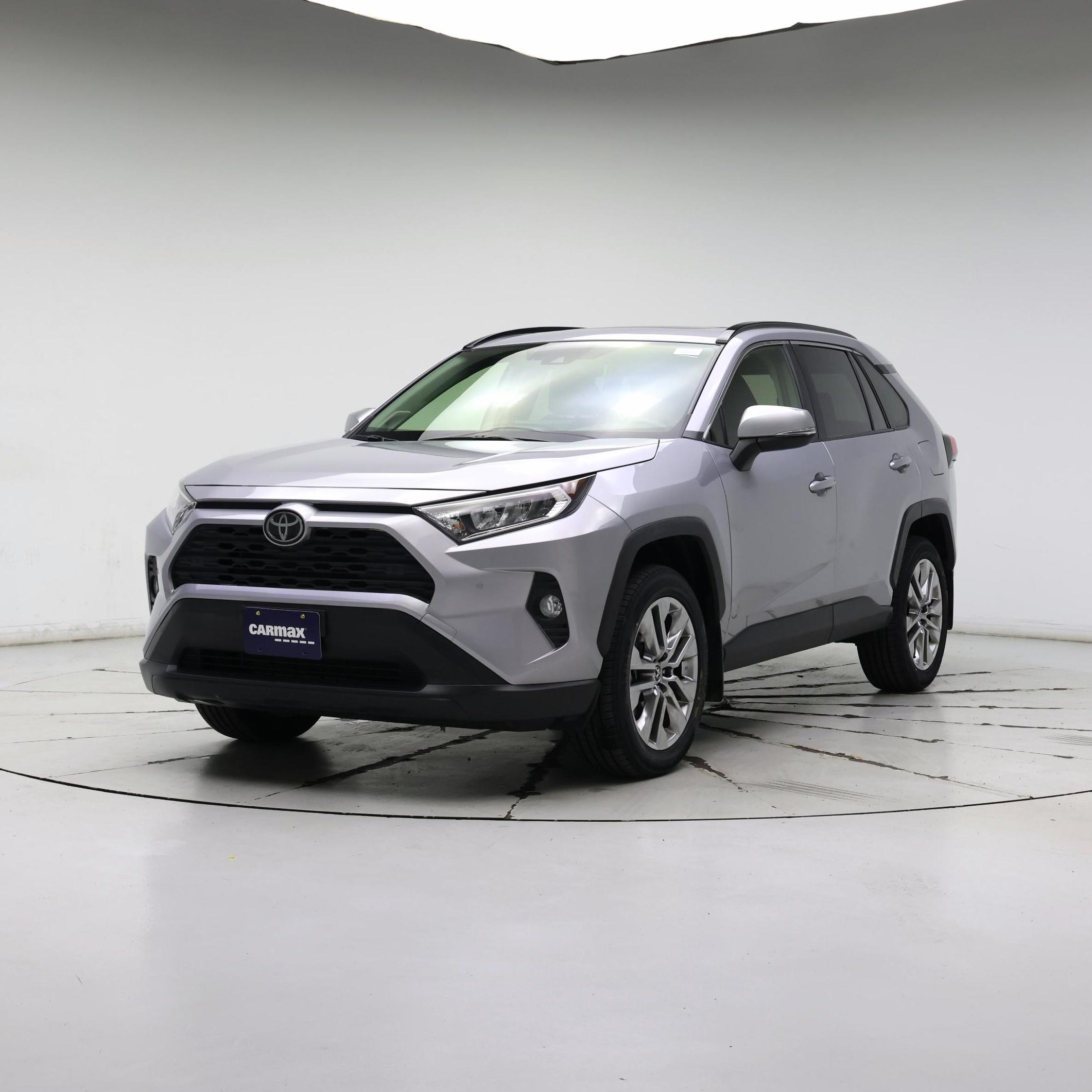 Thumbnail: 2019 Toyota RAV4 - 4