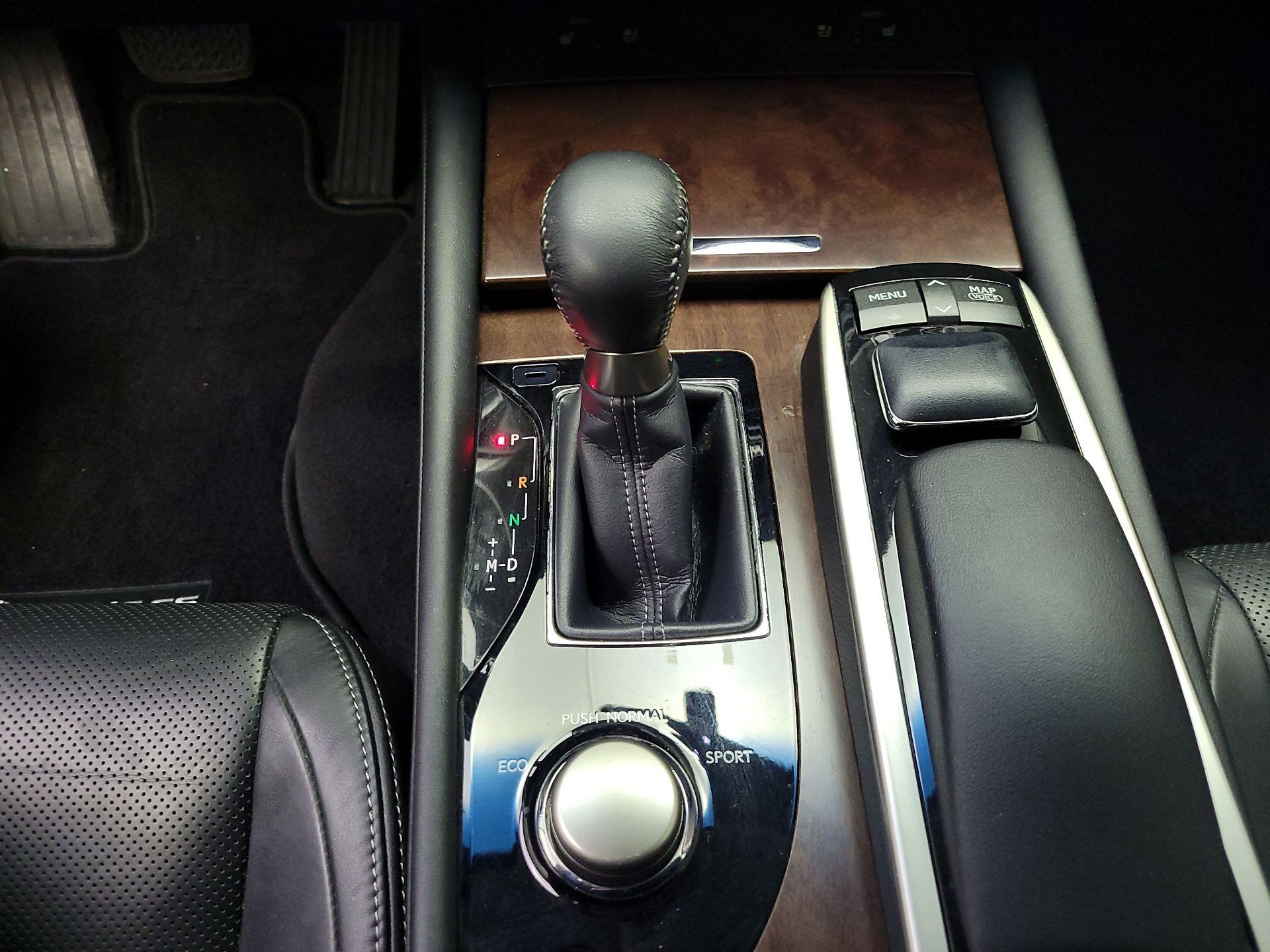 Thumbnail: 2014 Lexus GS - 18