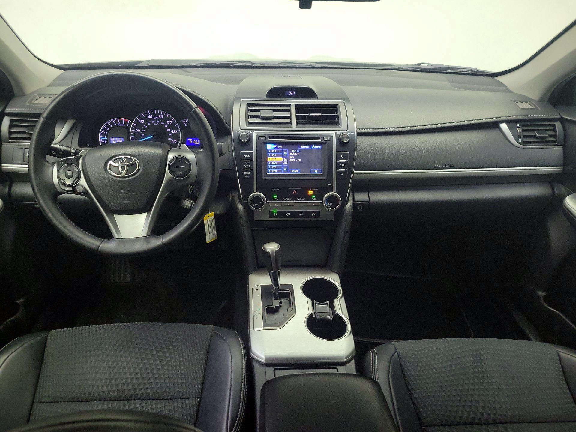 Thumbnail: 2014 Toyota Camry - 9