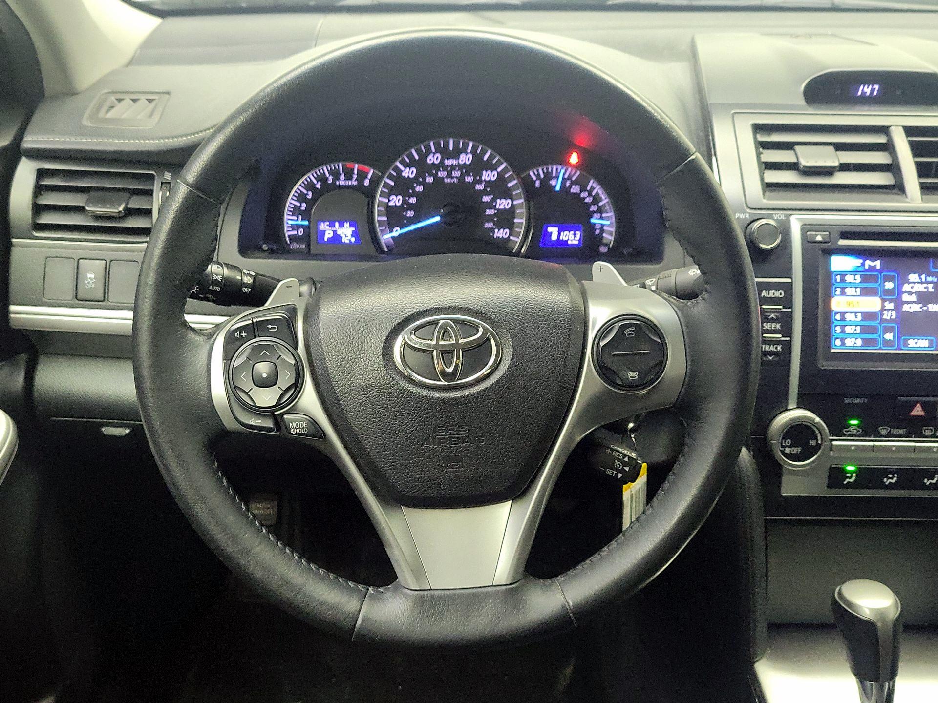 Thumbnail: 2014 Toyota Camry - 10