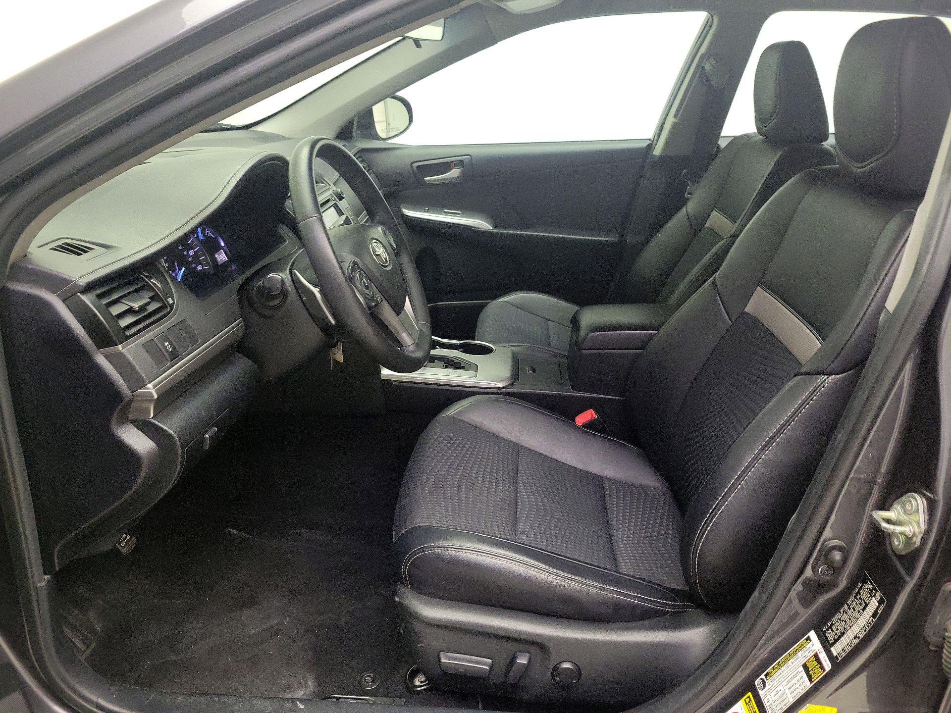 Thumbnail: 2014 Toyota Camry - 11