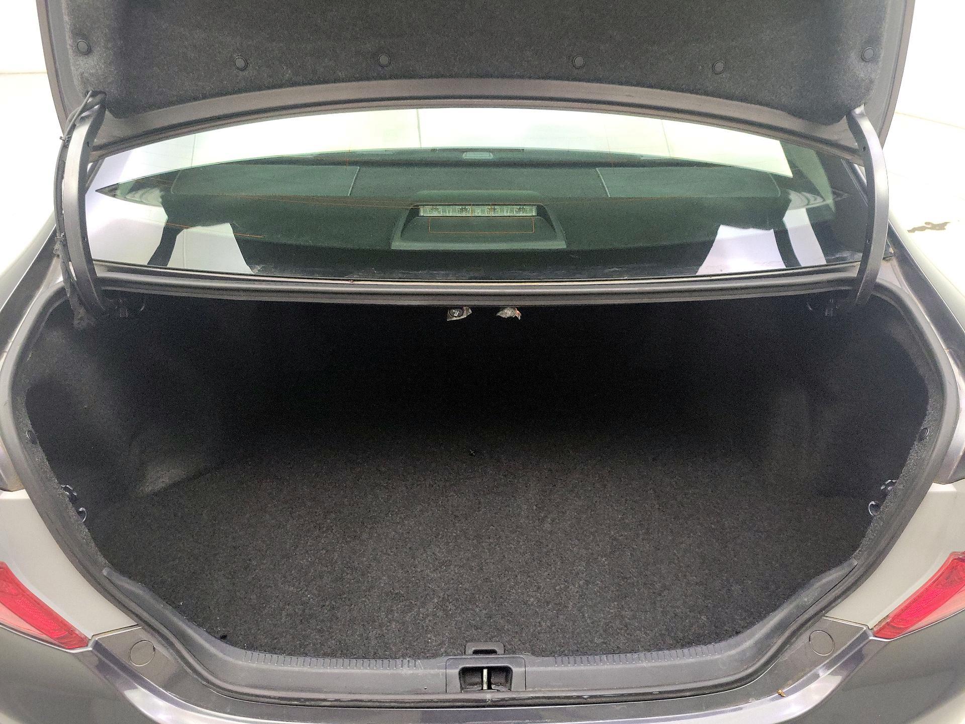 Thumbnail: 2014 Toyota Camry - 19