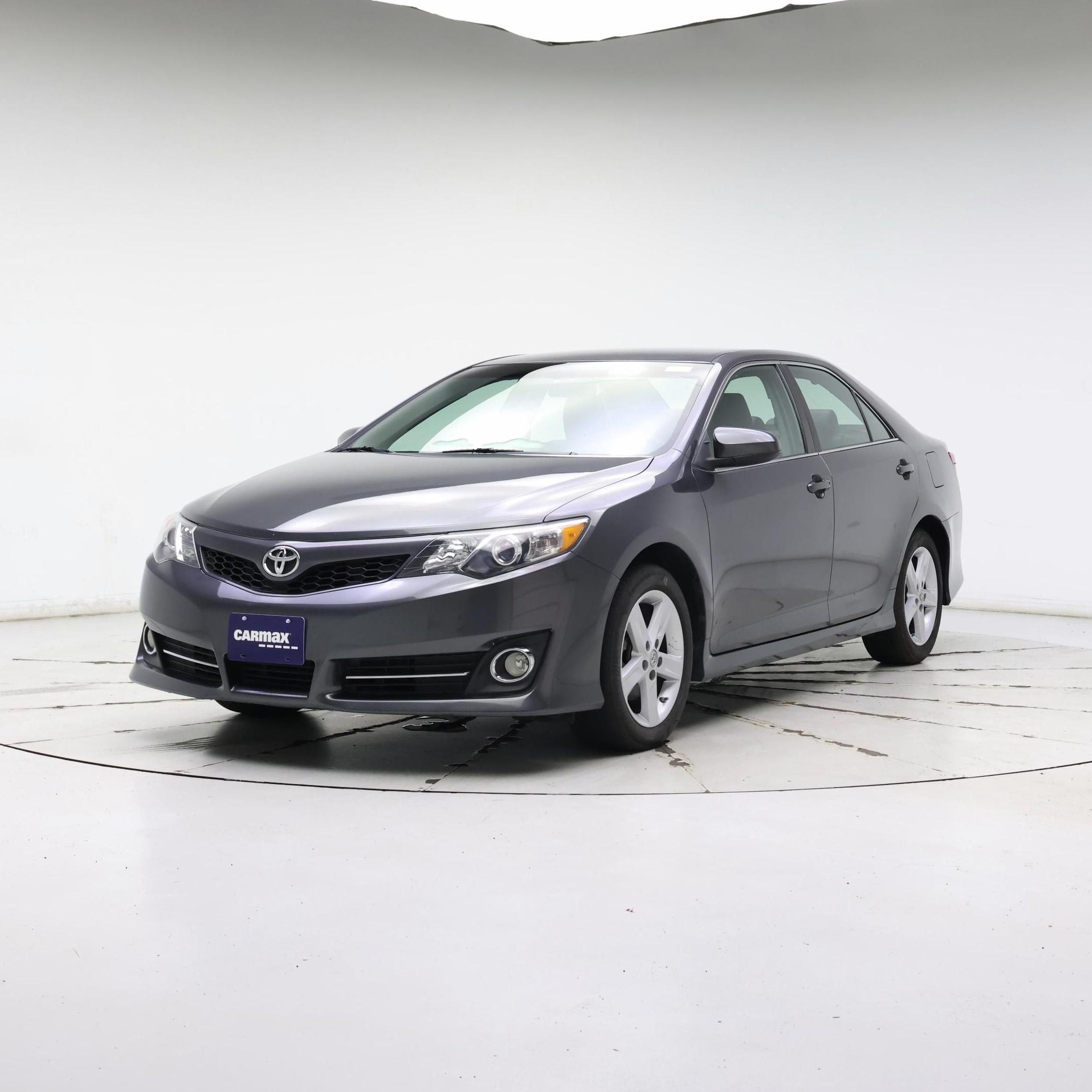 Thumbnail: 2014 Toyota Camry - 4
