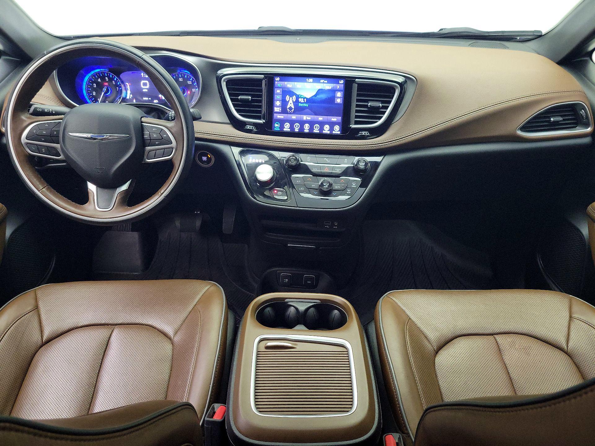 Thumbnail: 2020 Chrysler Pacifica - 9
