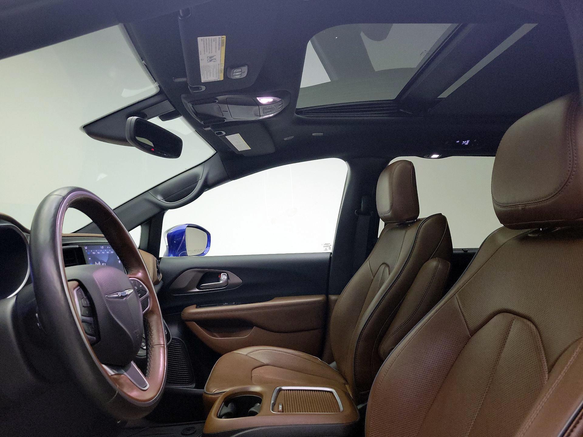 Thumbnail: 2020 Chrysler Pacifica - 18