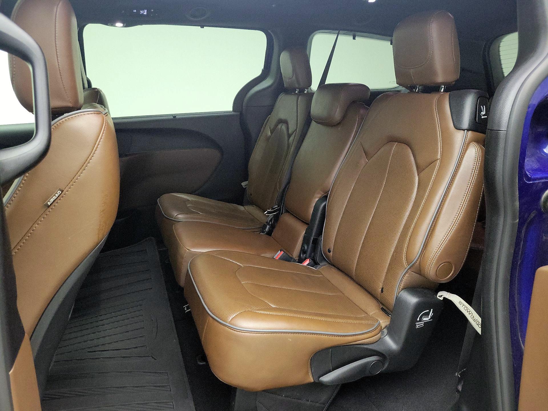 Thumbnail: 2020 Chrysler Pacifica - 19