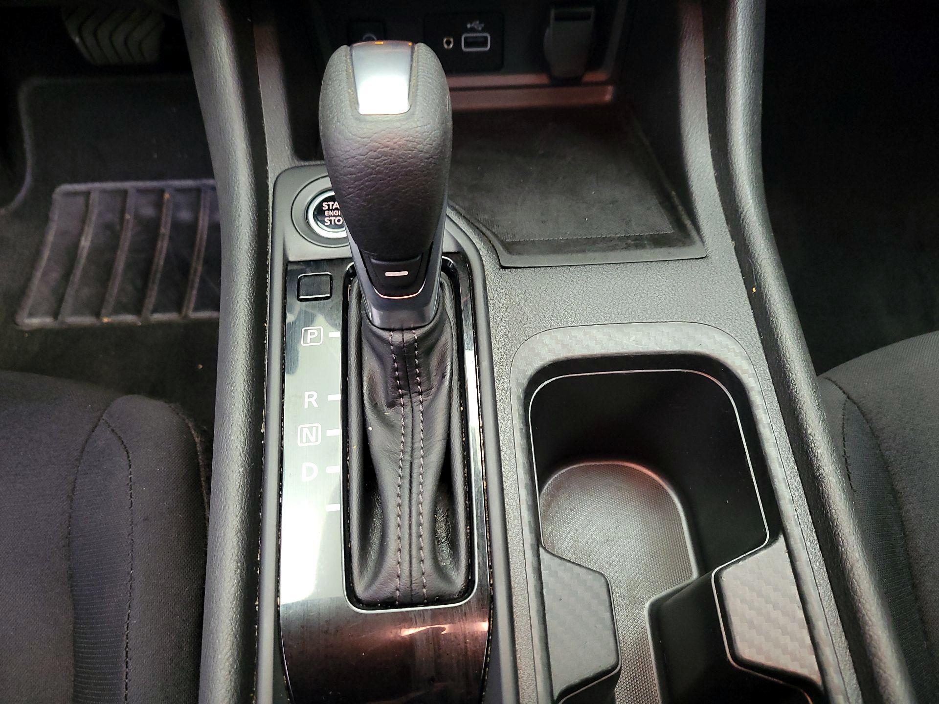 Thumbnail: 2024 Nissan Sentra - 17