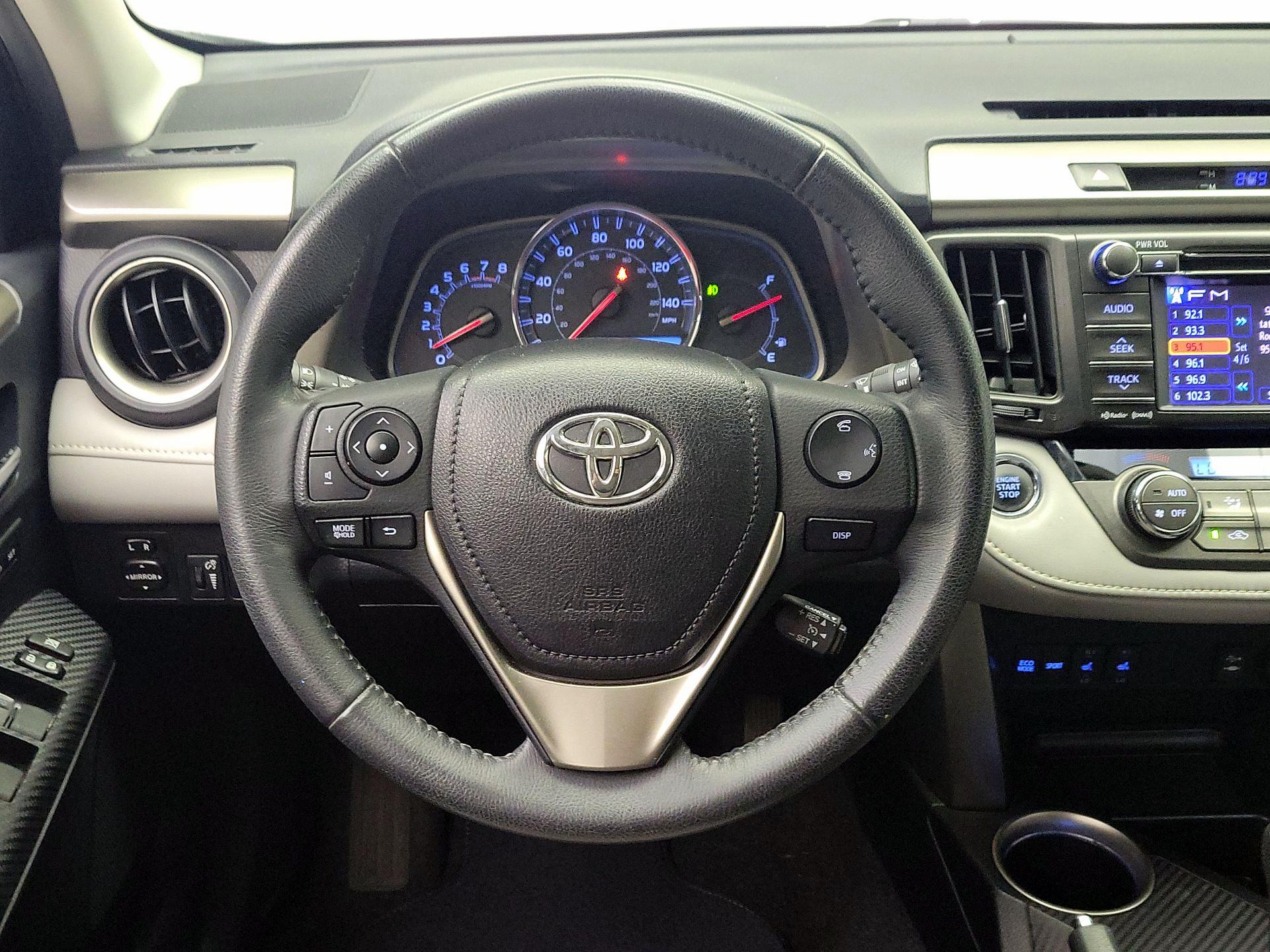 Thumbnail: 2013 Toyota RAV4 - 10