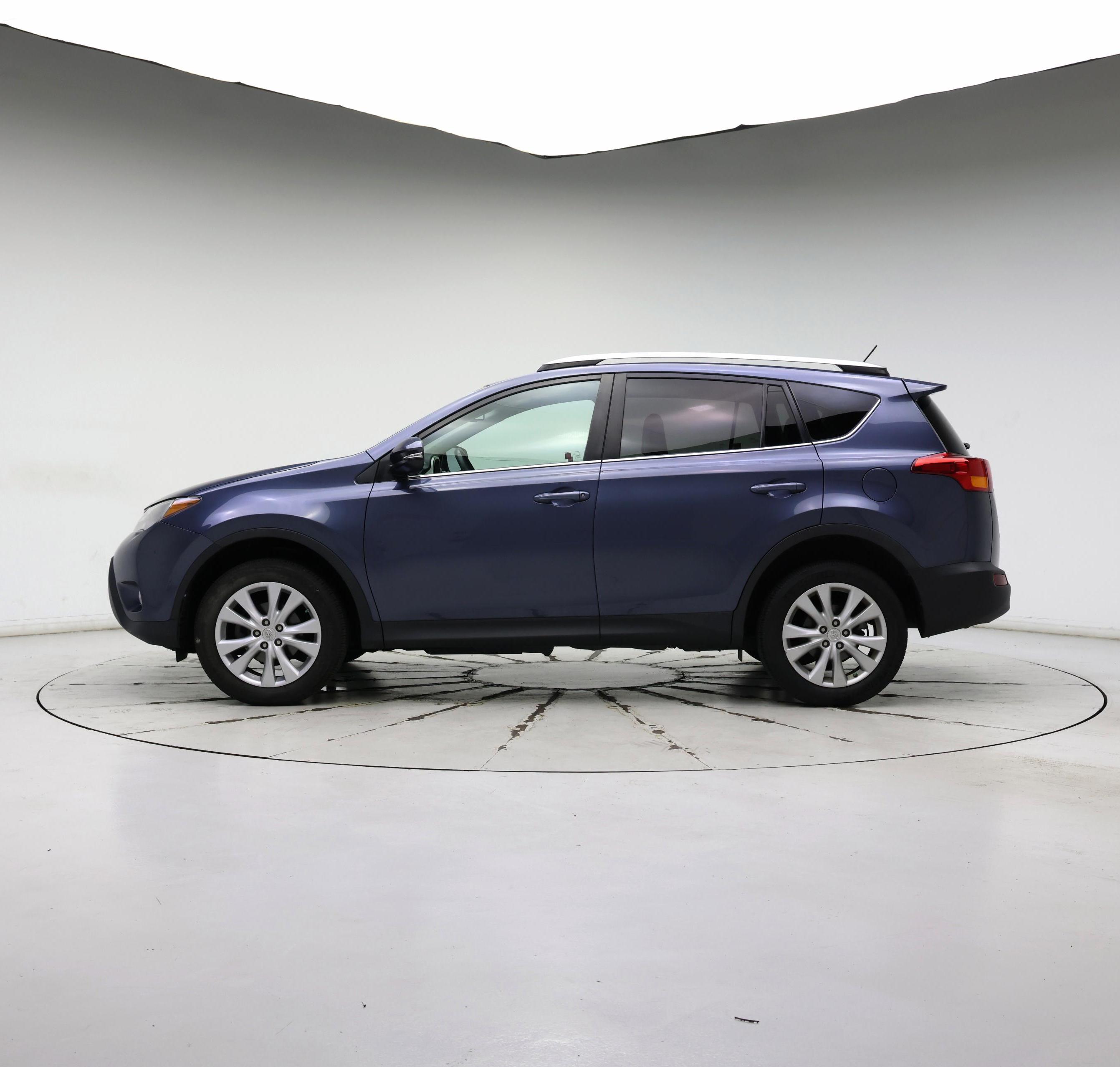 Thumbnail: 2013 Toyota RAV4 - 3