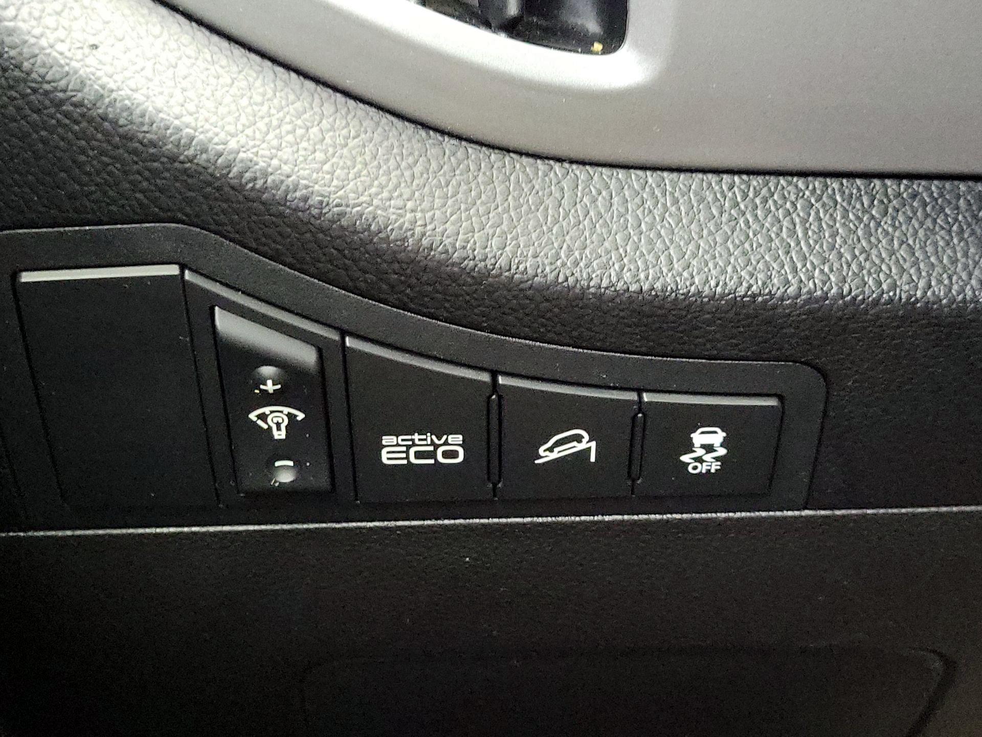 Thumbnail: 2016 Kia Sportage - 13