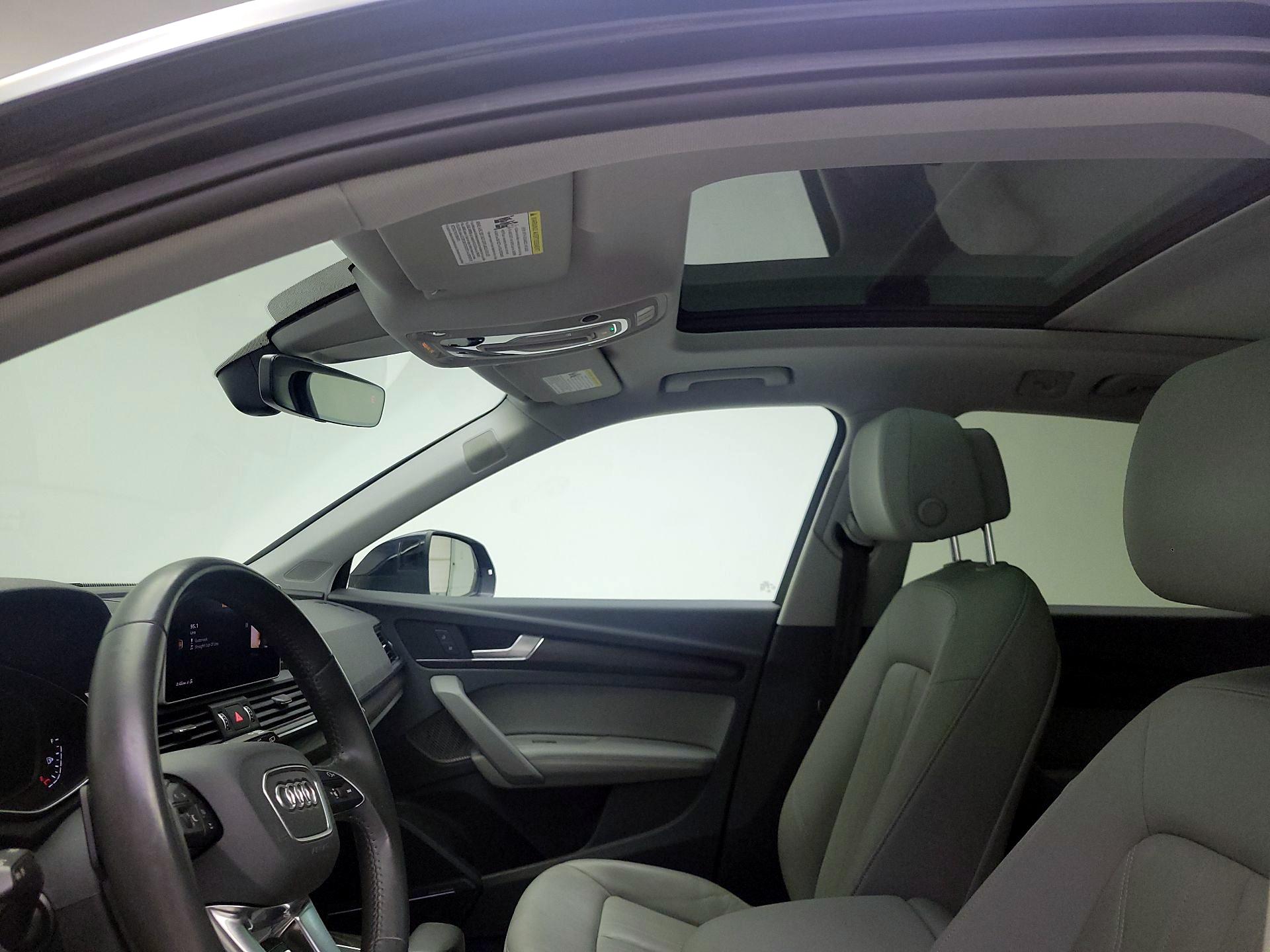Thumbnail: 2019 Audi Q5 - 19