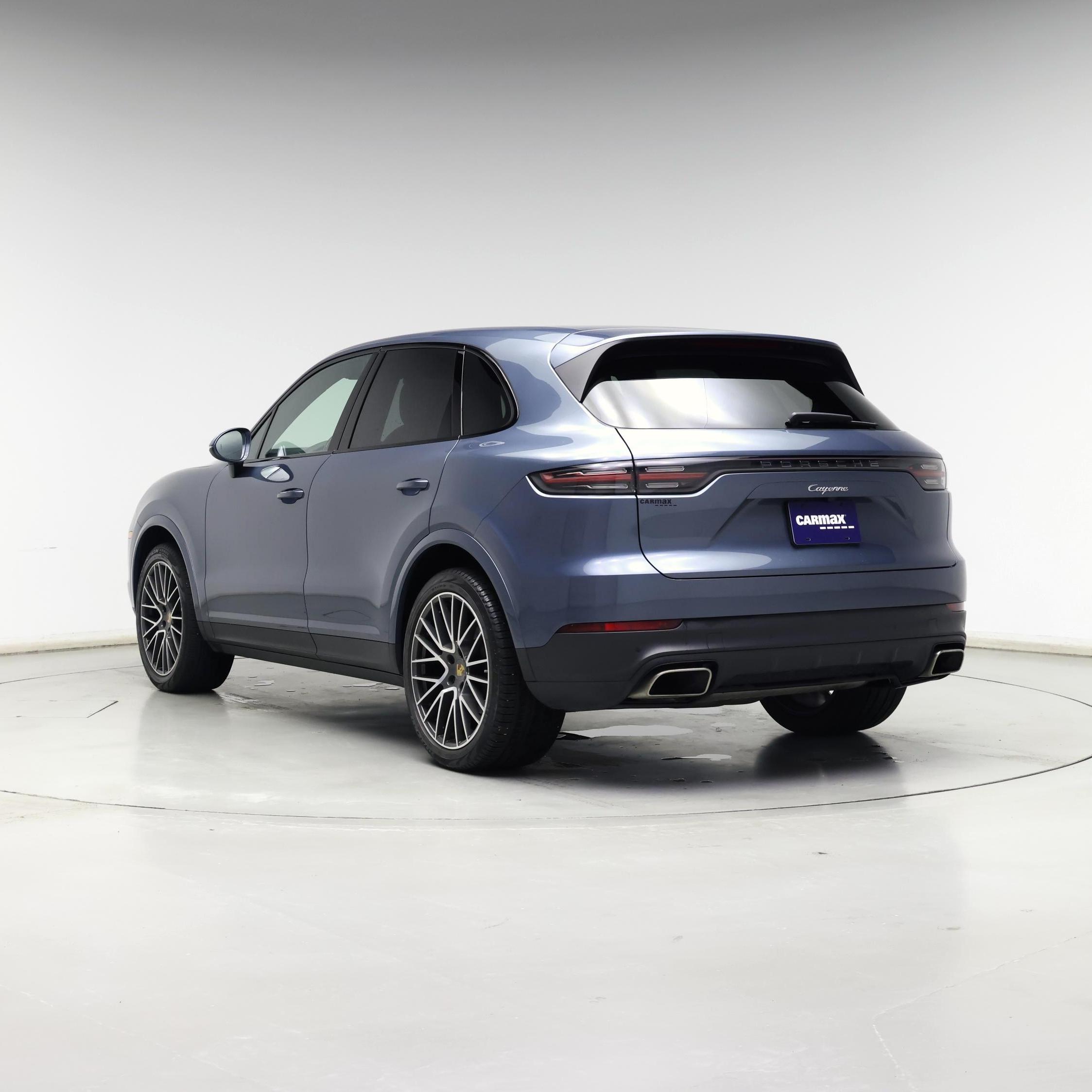 Thumbnail: 2019 Porsche Cayenne - 2