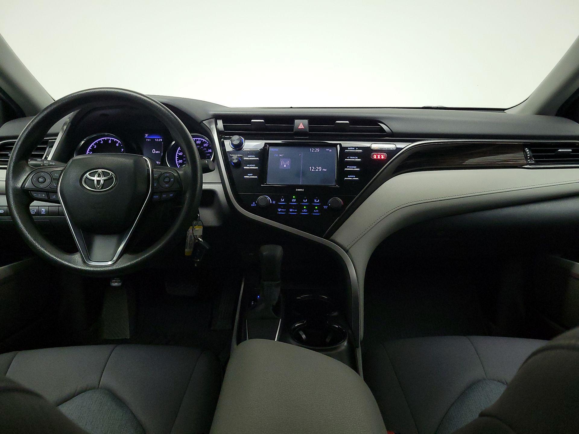 Thumbnail: 2020 Toyota Camry - 9