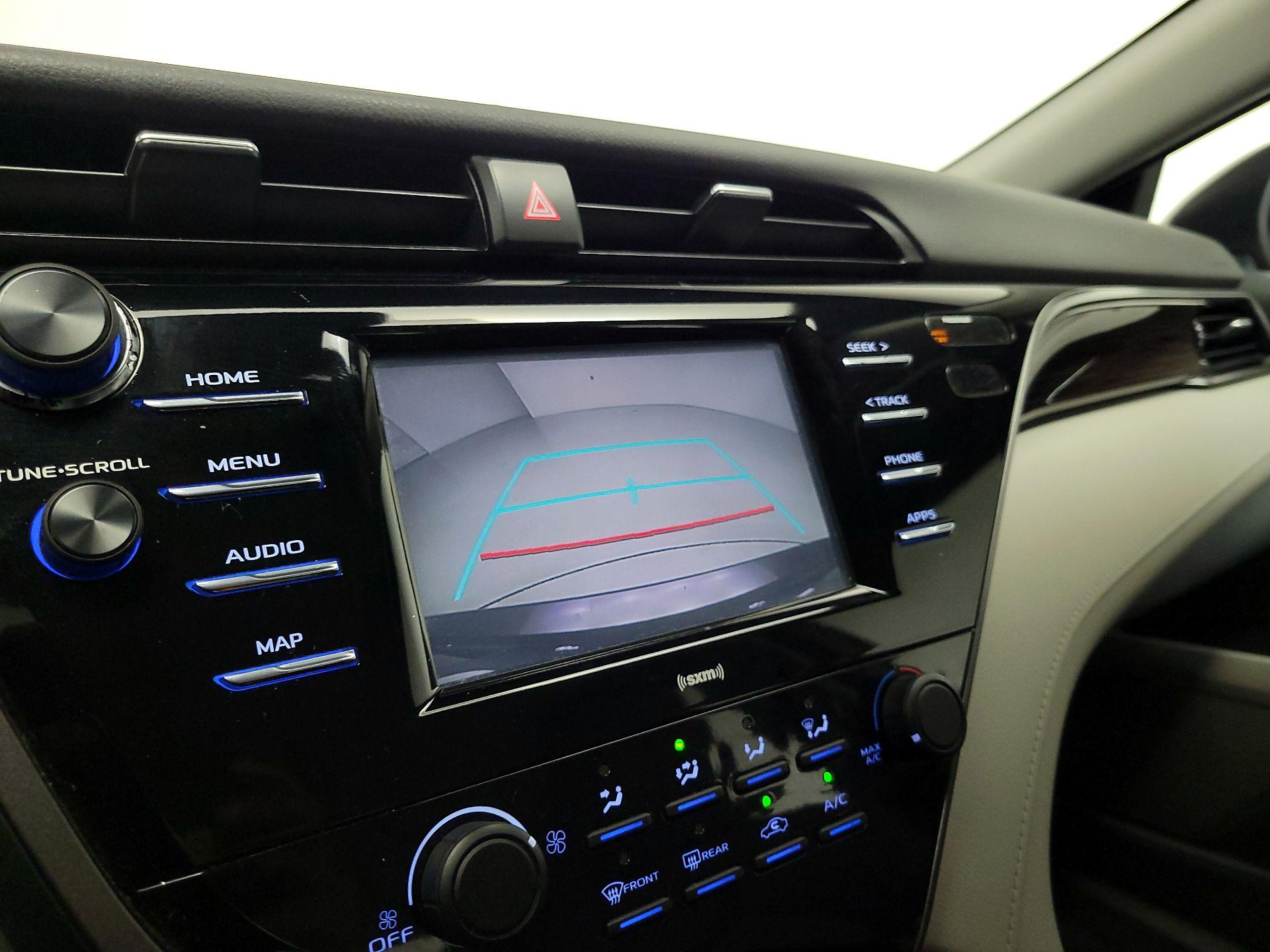 Thumbnail: 2020 Toyota Camry - 14