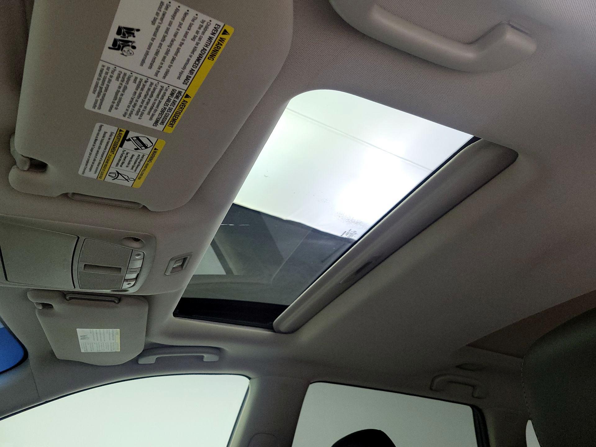 Thumbnail: 2016 Nissan Pathfinder - 20