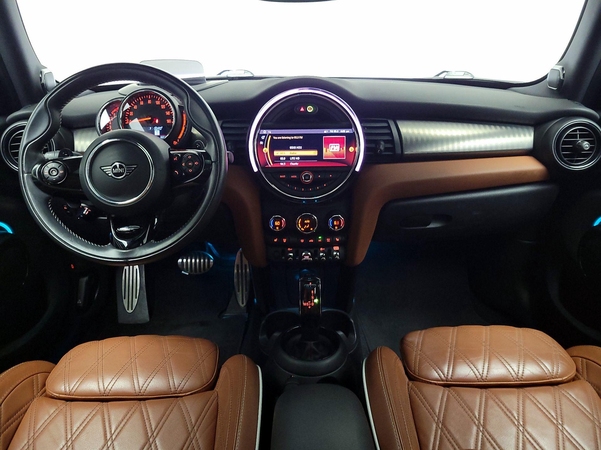 Thumbnail: 2020 MINI Cooper Hardtop - 9