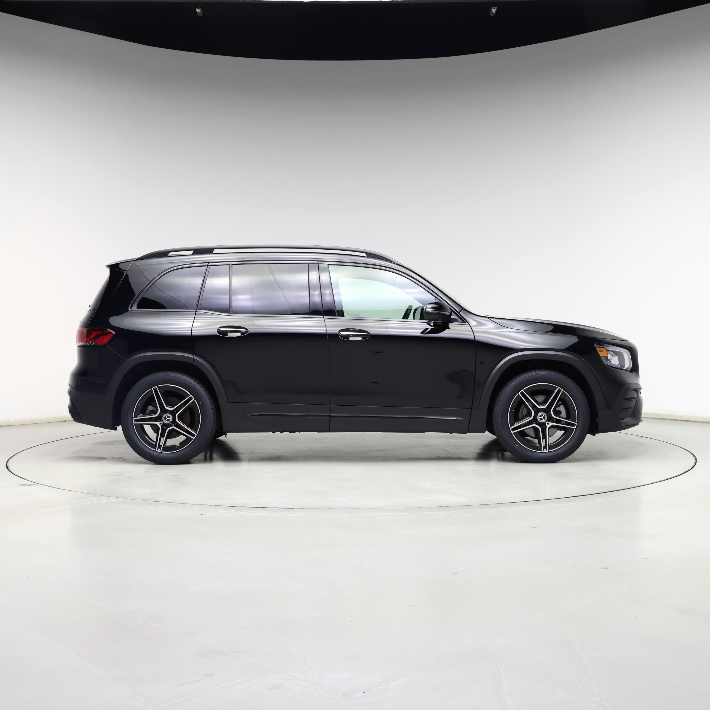 Thumbnail: 2023 Mercedes-Benz GLB - 7