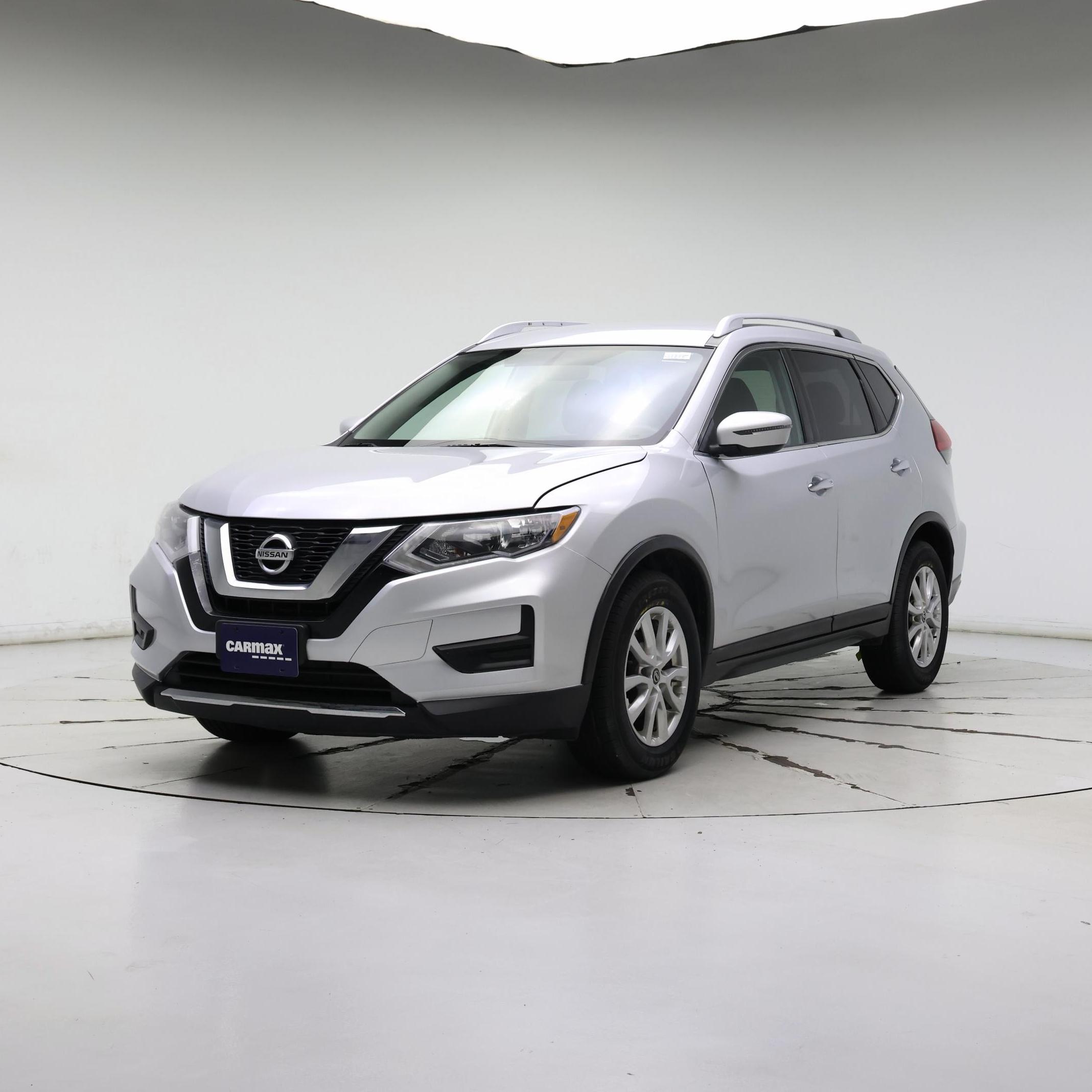 Thumbnail: 2017 Nissan Rogue - 4