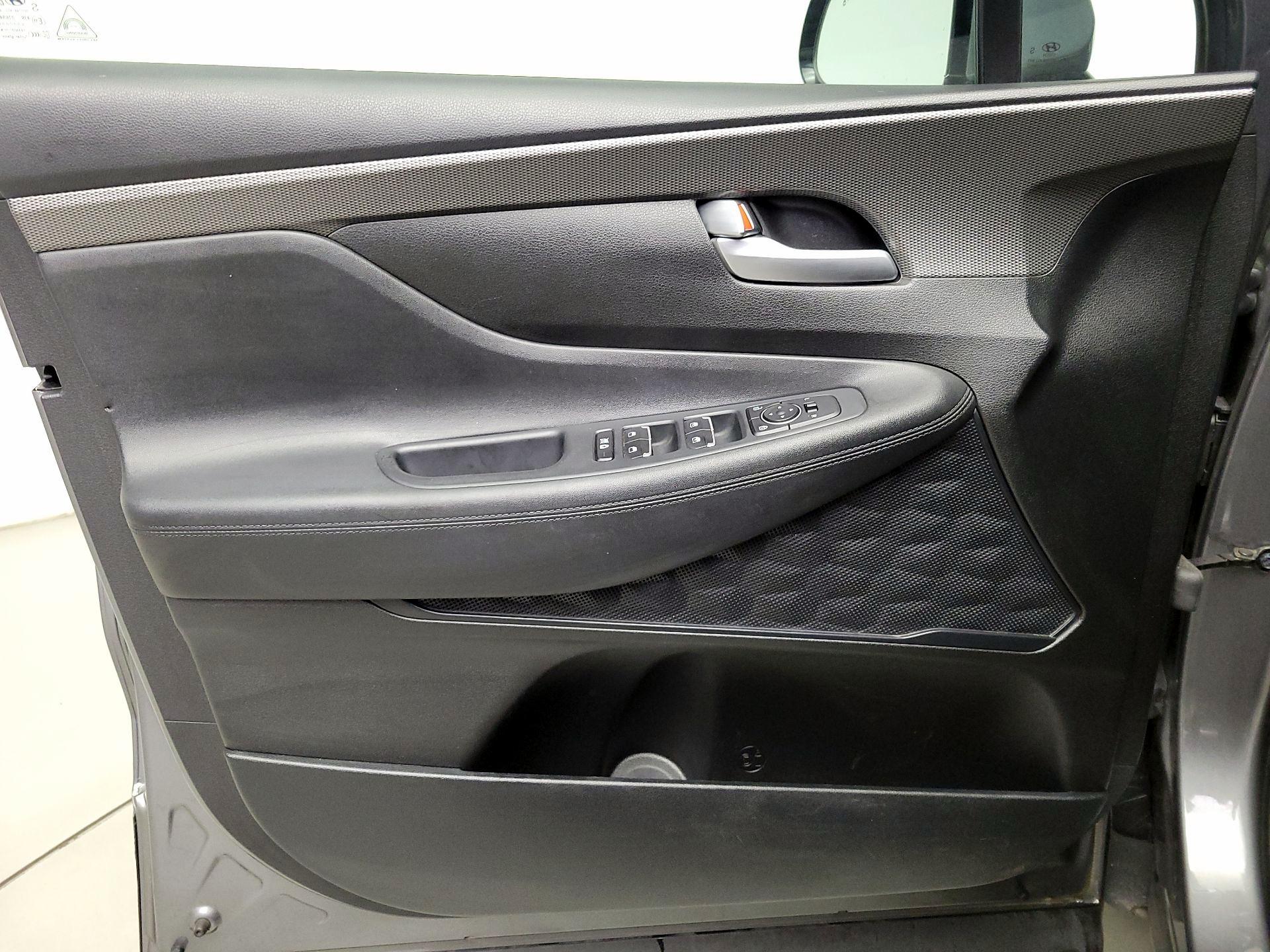 Thumbnail: 2019 Hyundai Santa Fe - 12