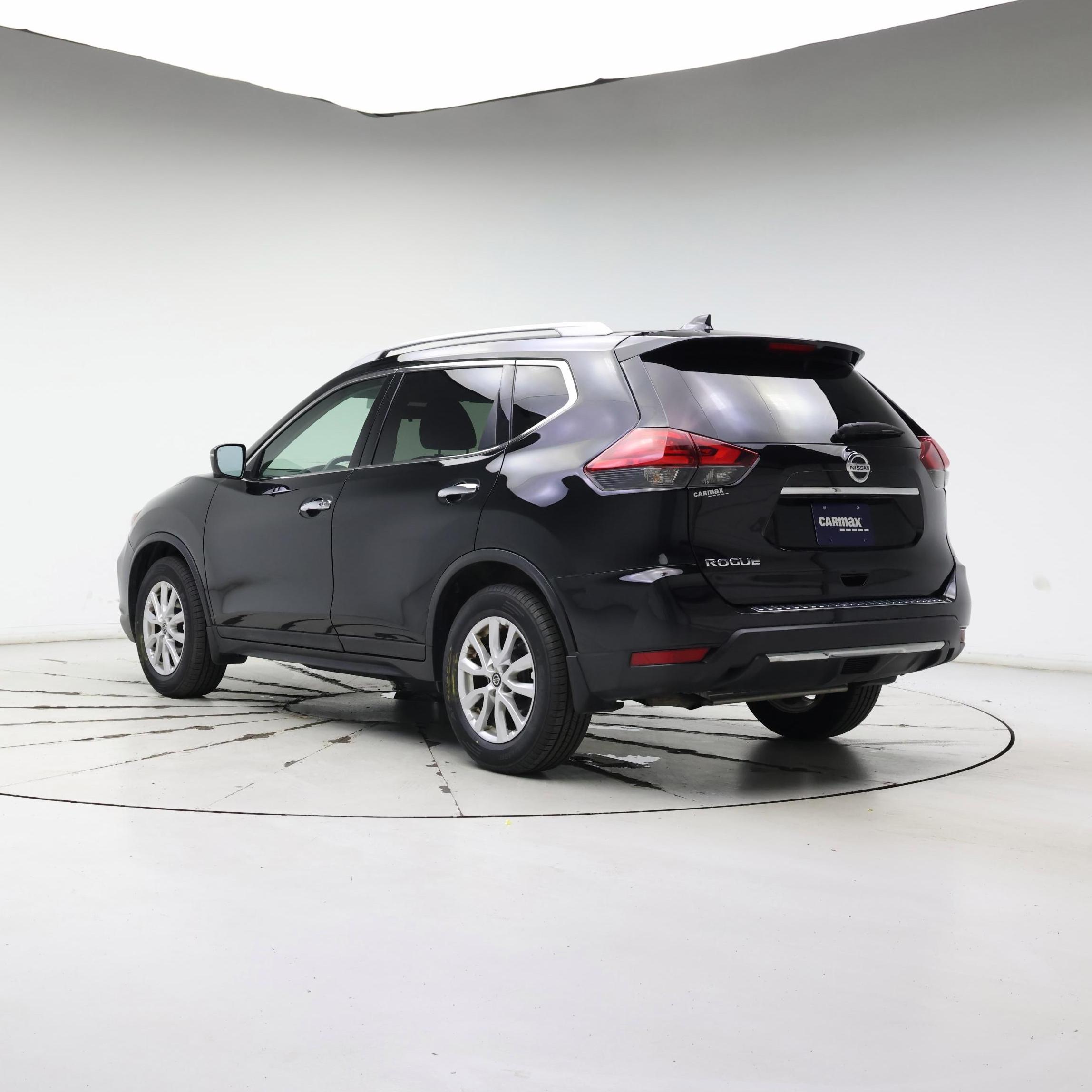 Thumbnail: 2017 Nissan Rogue - 2