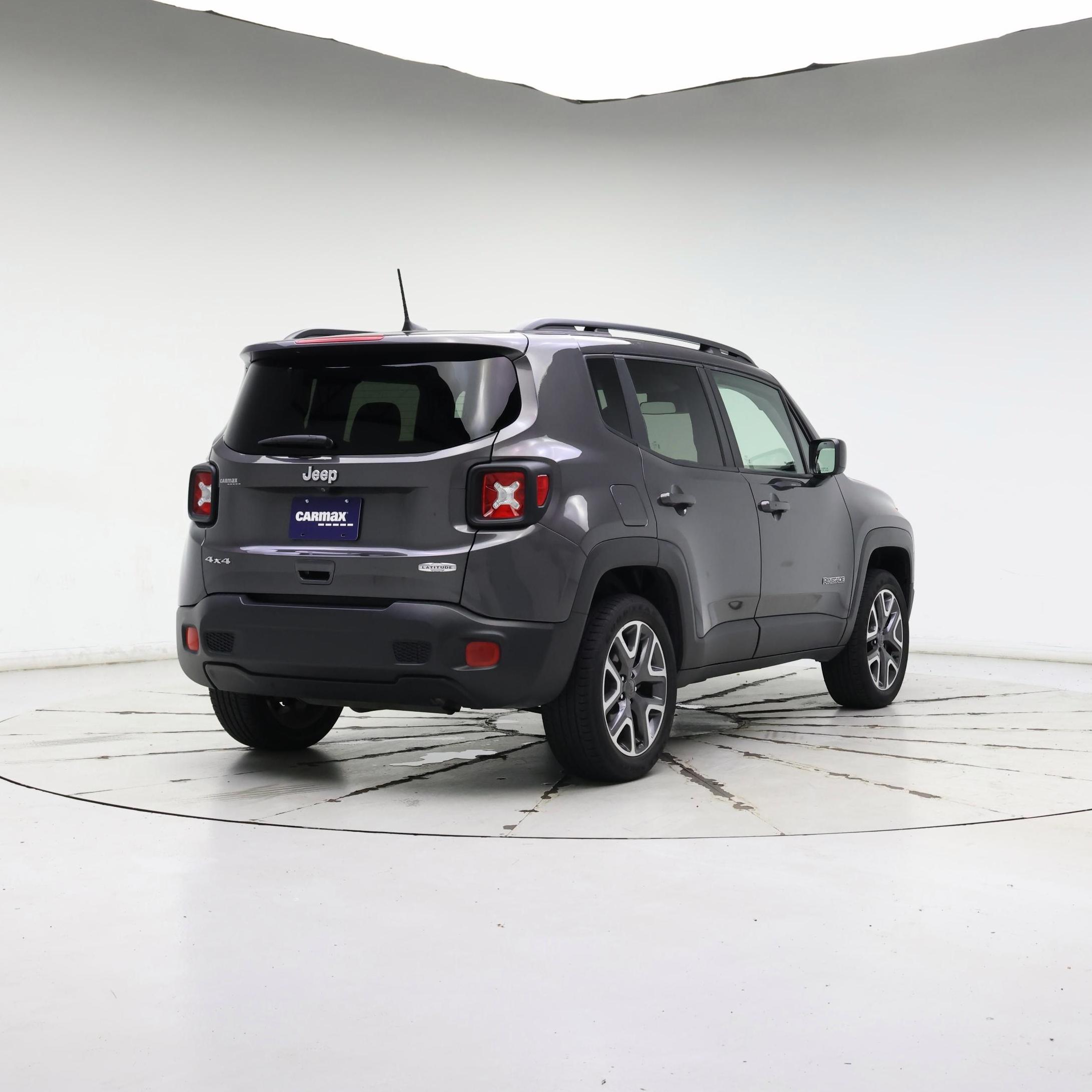 Thumbnail: 2018 Jeep Renegade - 8