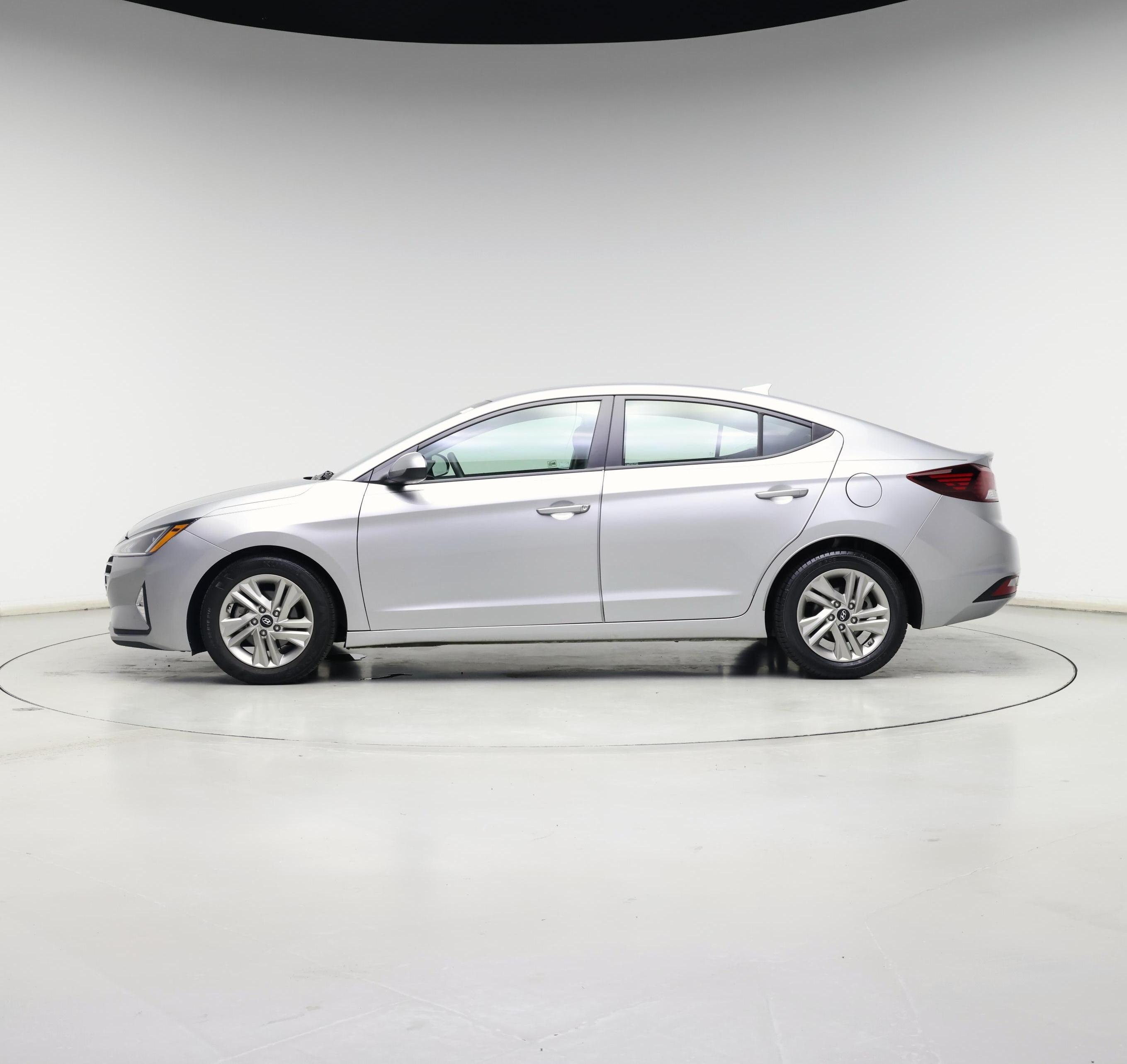 Thumbnail: 2020 Hyundai Elantra - 3