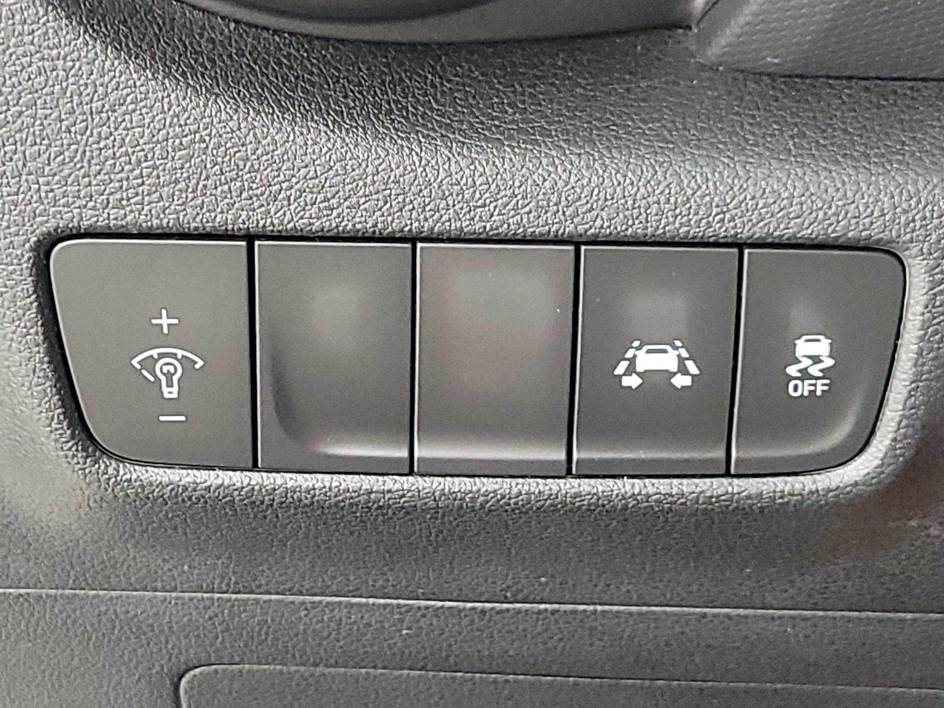 Thumbnail: 2019 Hyundai Kona - 13