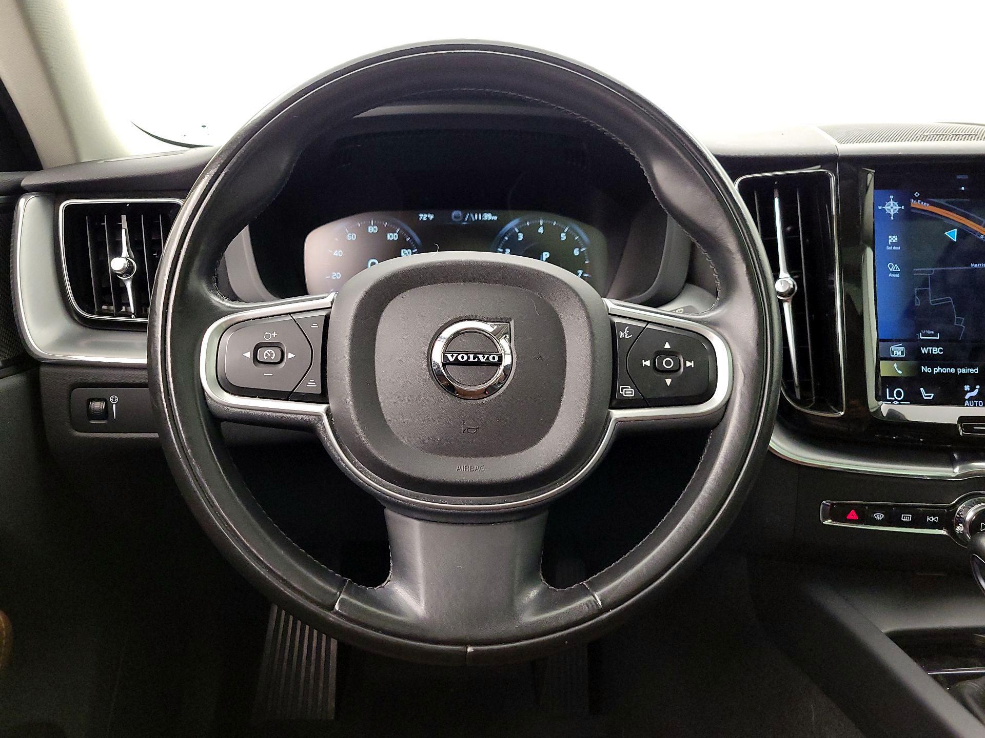 Thumbnail: 2019 Volvo XC60 - 10