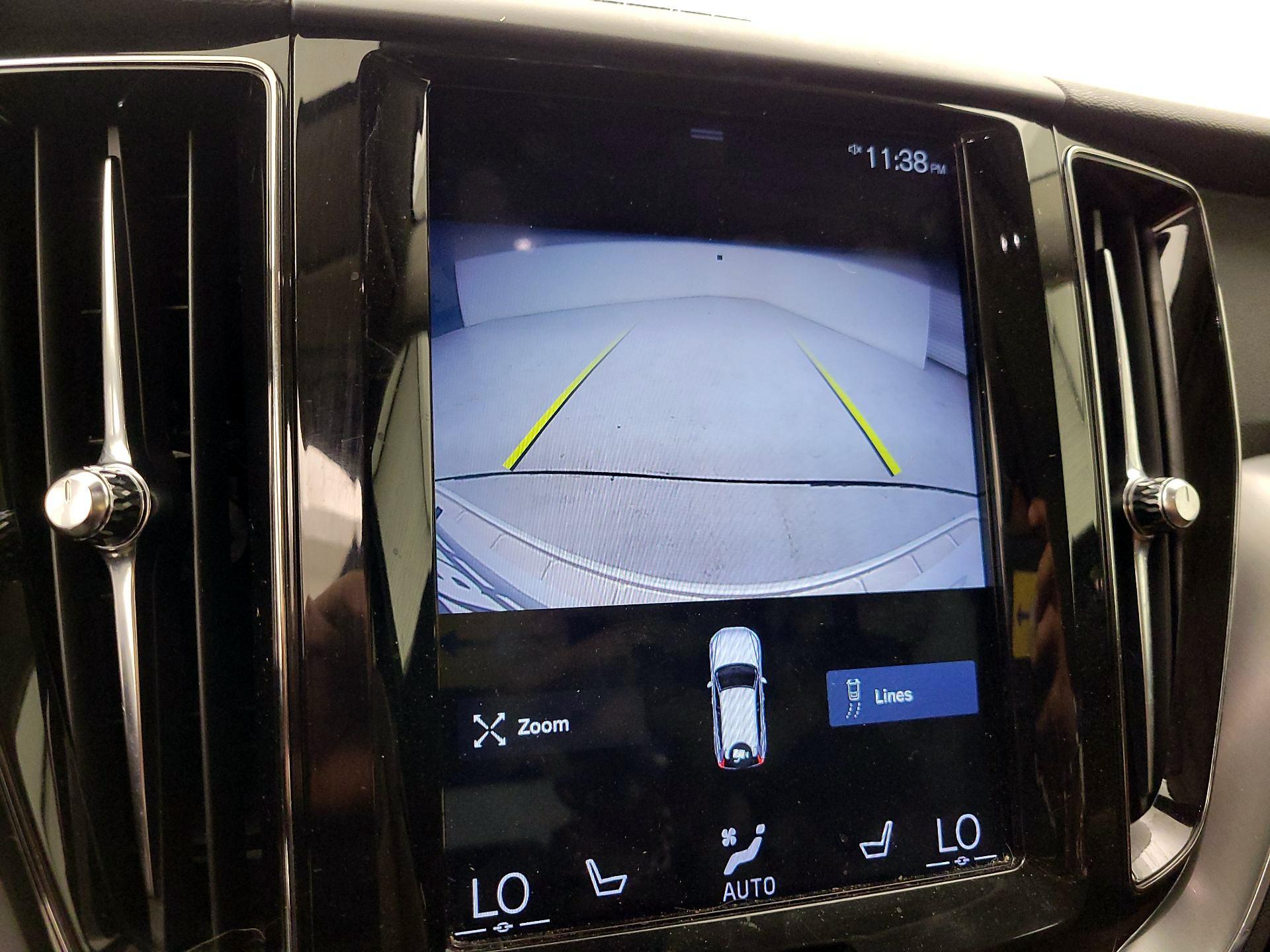 Thumbnail: 2019 Volvo XC60 - 15