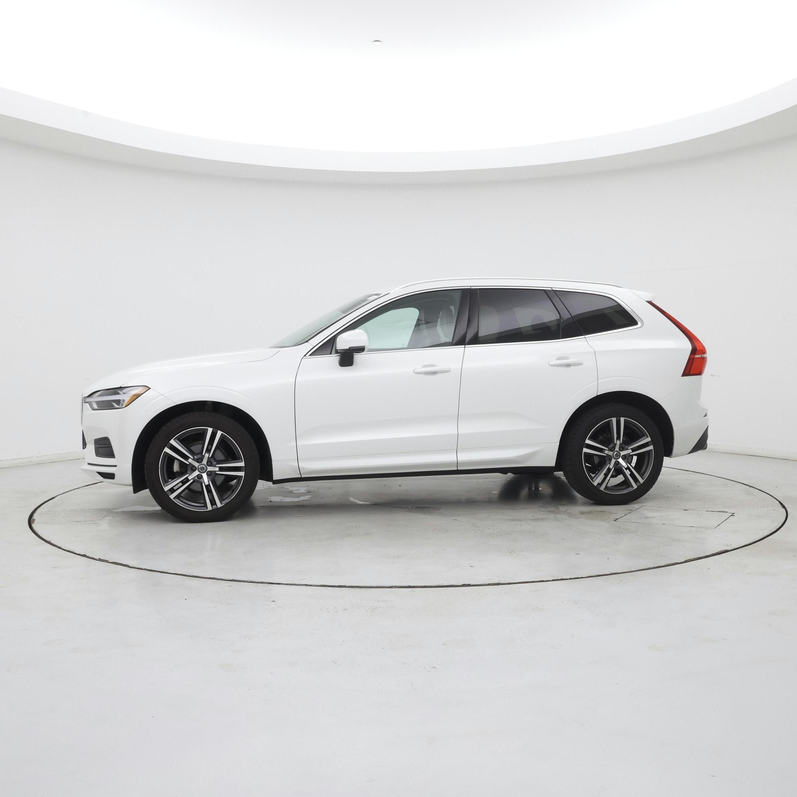 Thumbnail: 2019 Volvo XC60 - 3