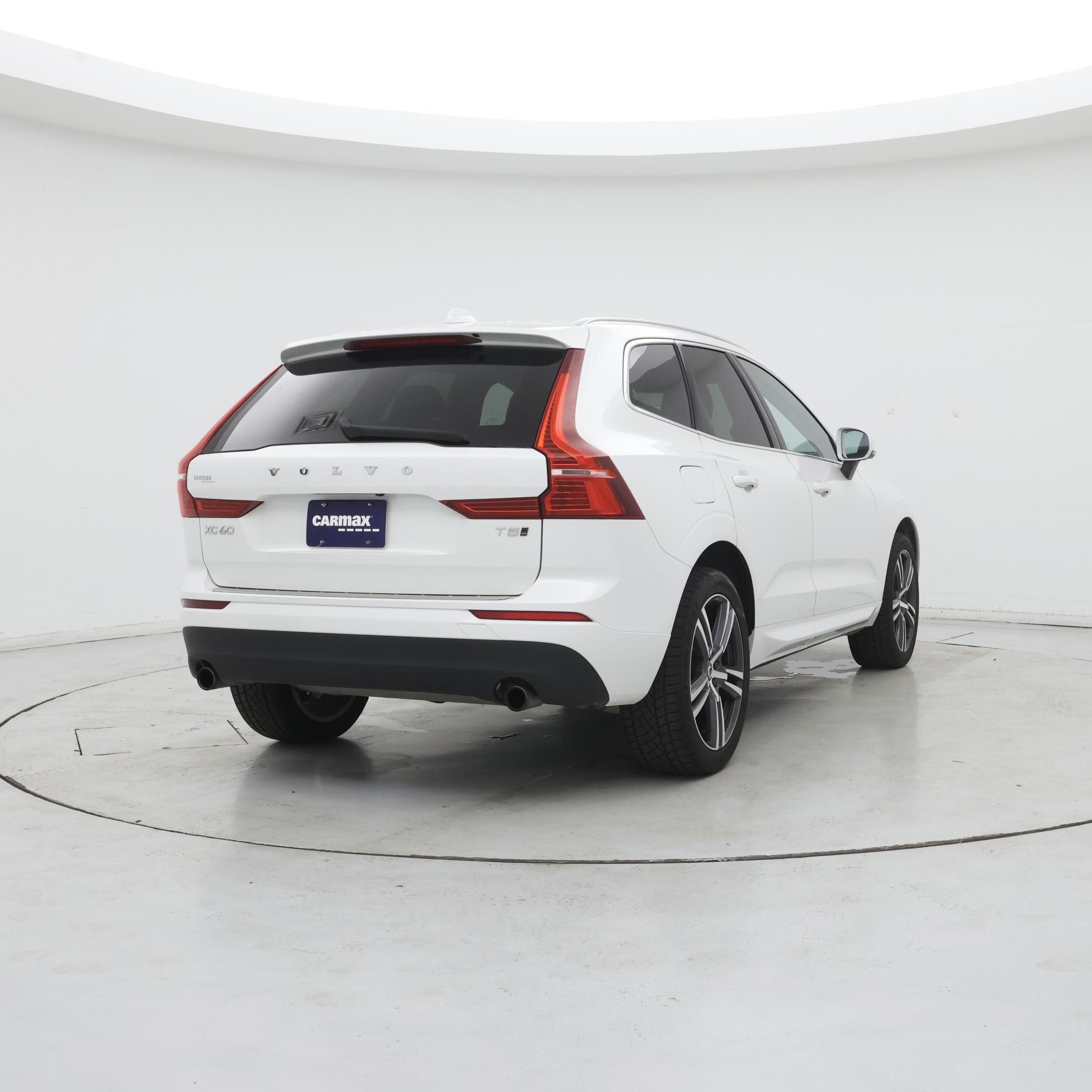 Thumbnail: 2019 Volvo XC60 - 8