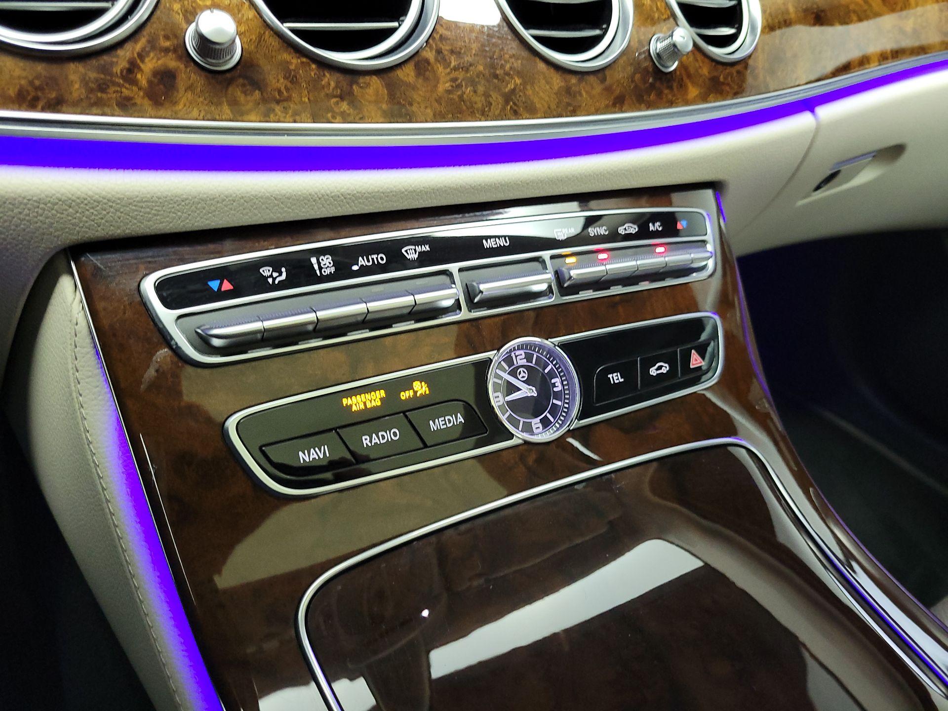 Thumbnail: 2020 Mercedes-Benz E-Class - 17