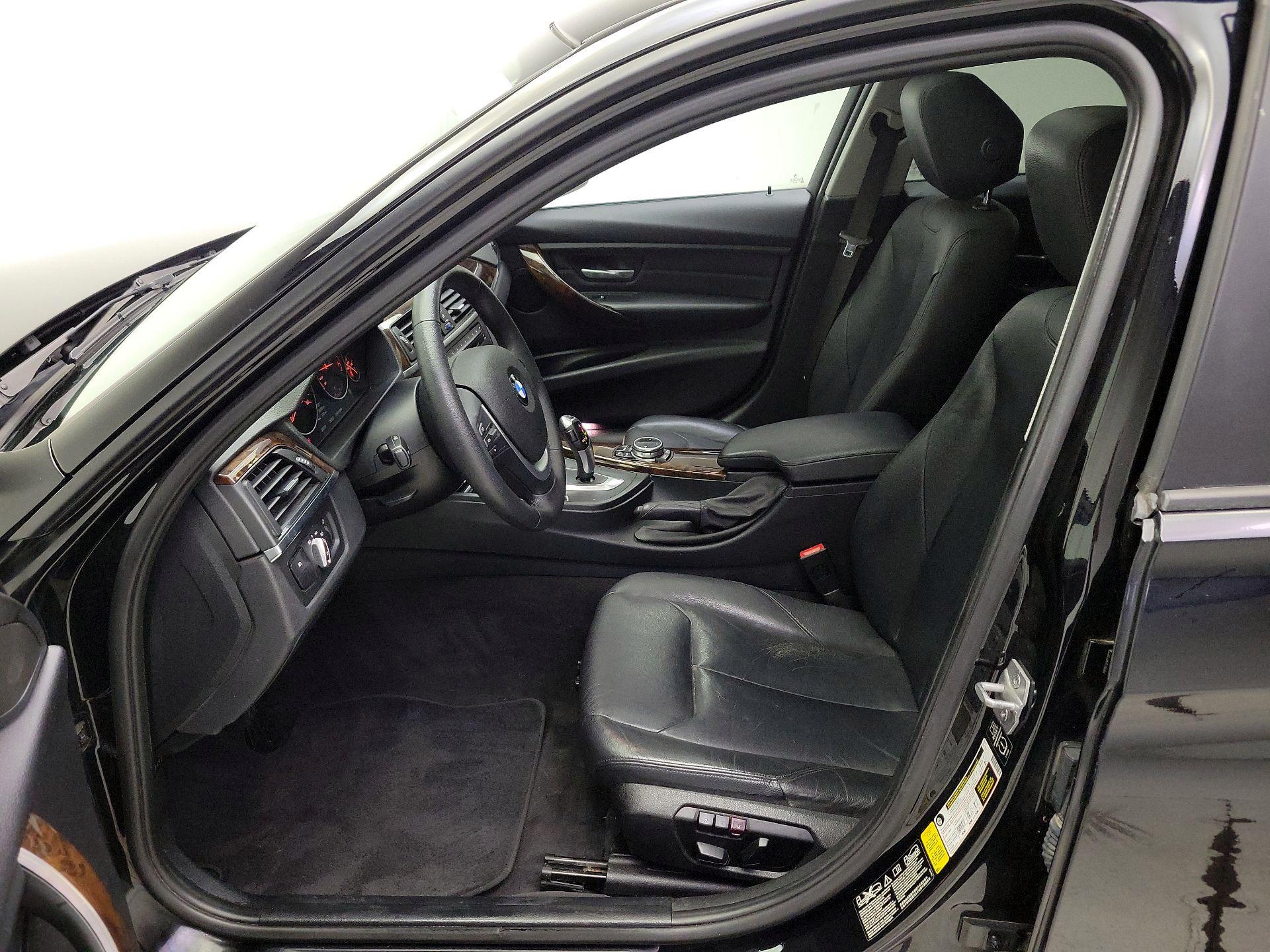Thumbnail: 2014 BMW 3 Series - 11