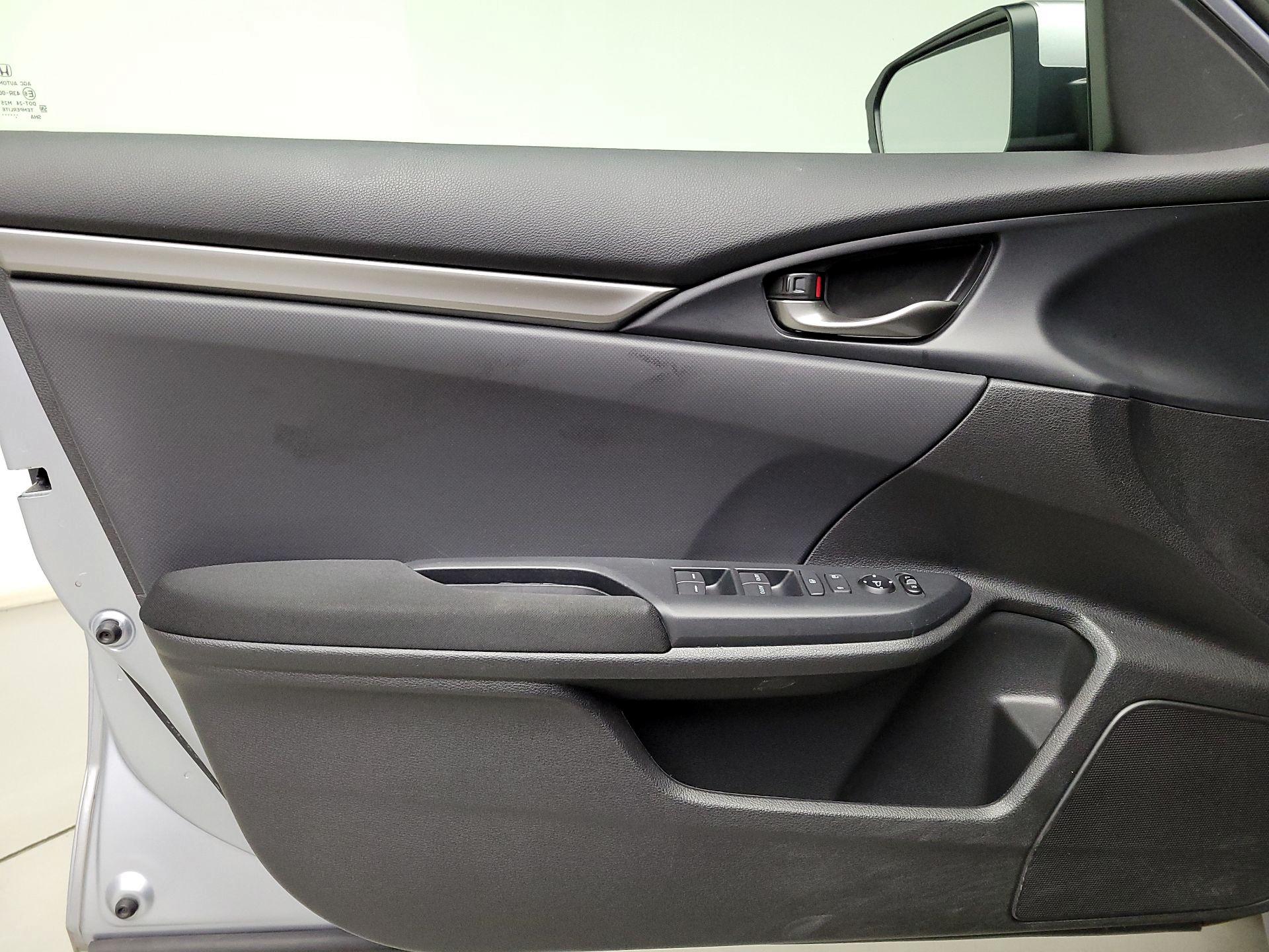Thumbnail: 2019 Honda Civic - 12