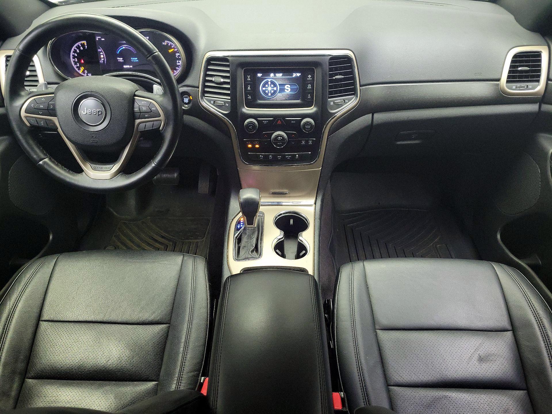 Thumbnail: 2017 Jeep Grand Cherokee - 9