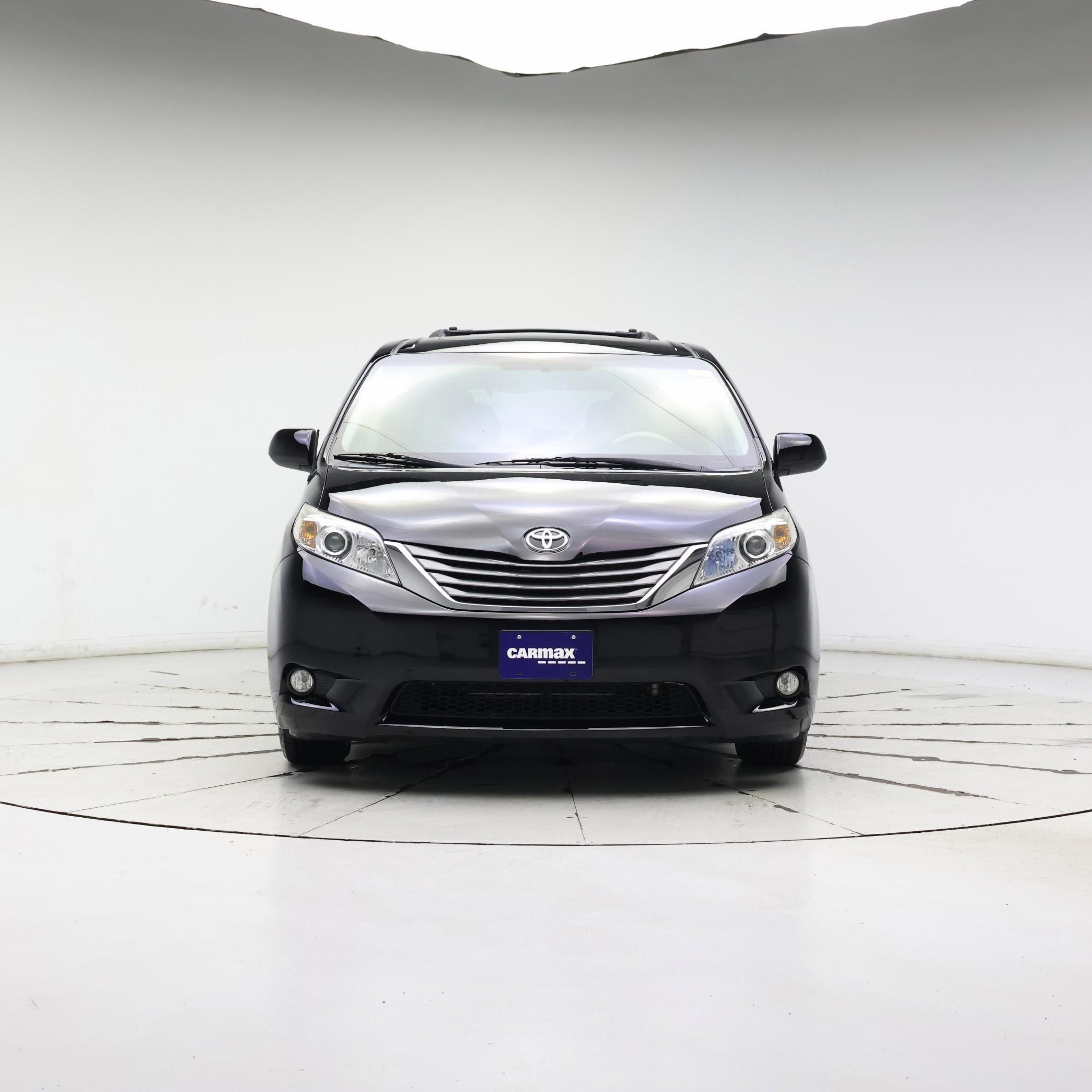 Thumbnail: 2014 Toyota Sienna - 5