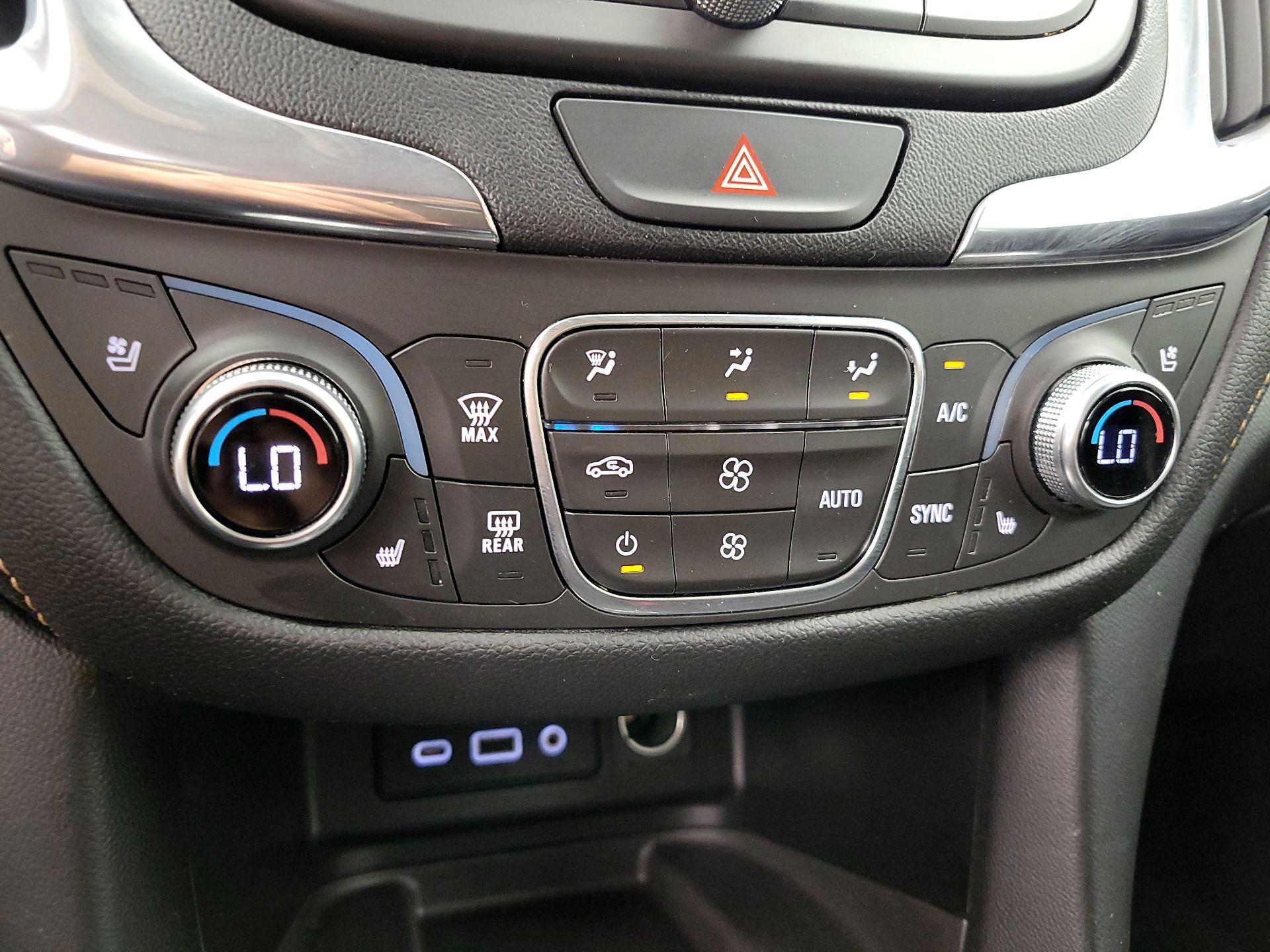 Thumbnail: 2019 Chevrolet Equinox - 17