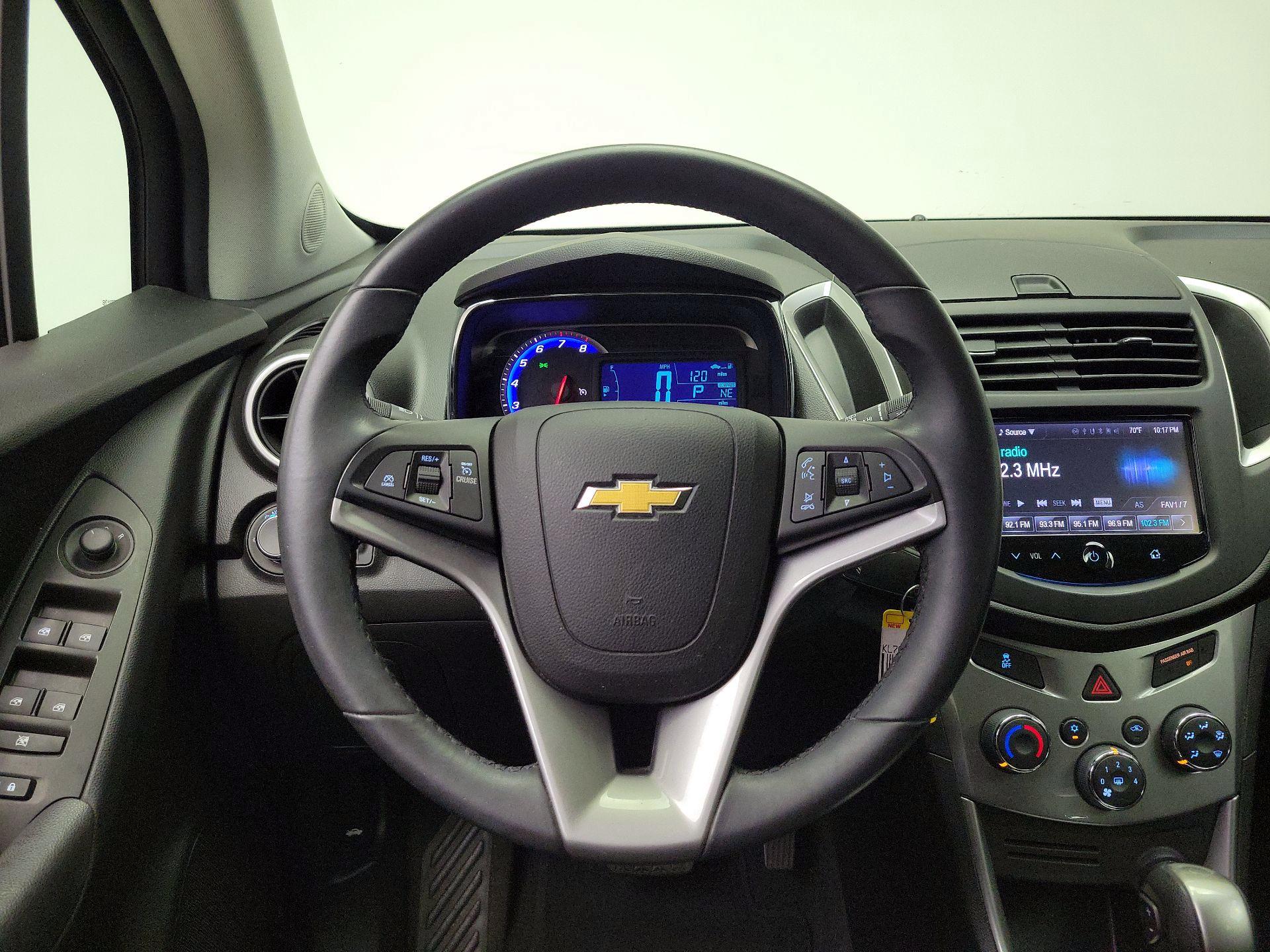 Thumbnail: 2015 Chevrolet Trax - 10