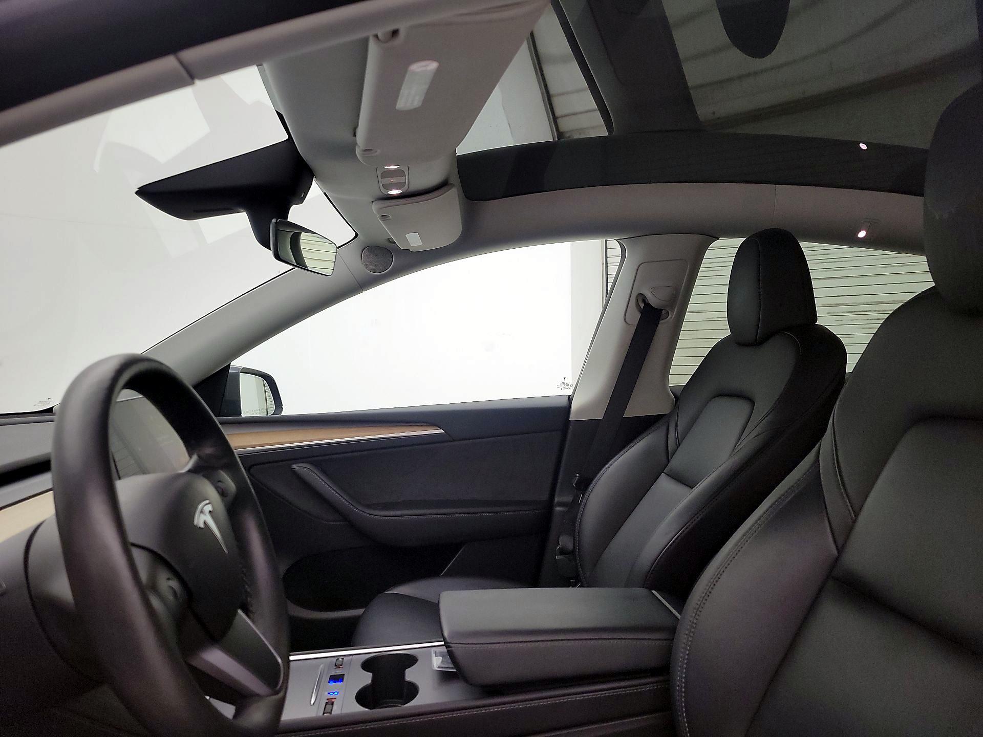 Thumbnail: 2022 Tesla Model Y - 19